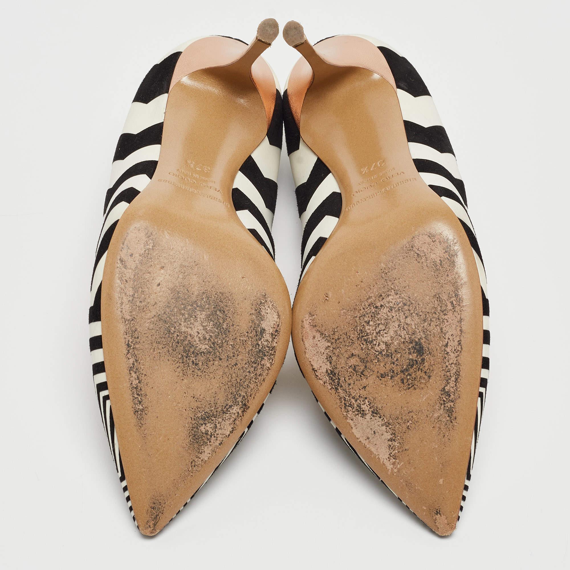 Nicholas Kirkwood Black/White Suede and Leather Pointed Toe Pumps Size 37.5 For Sale 1