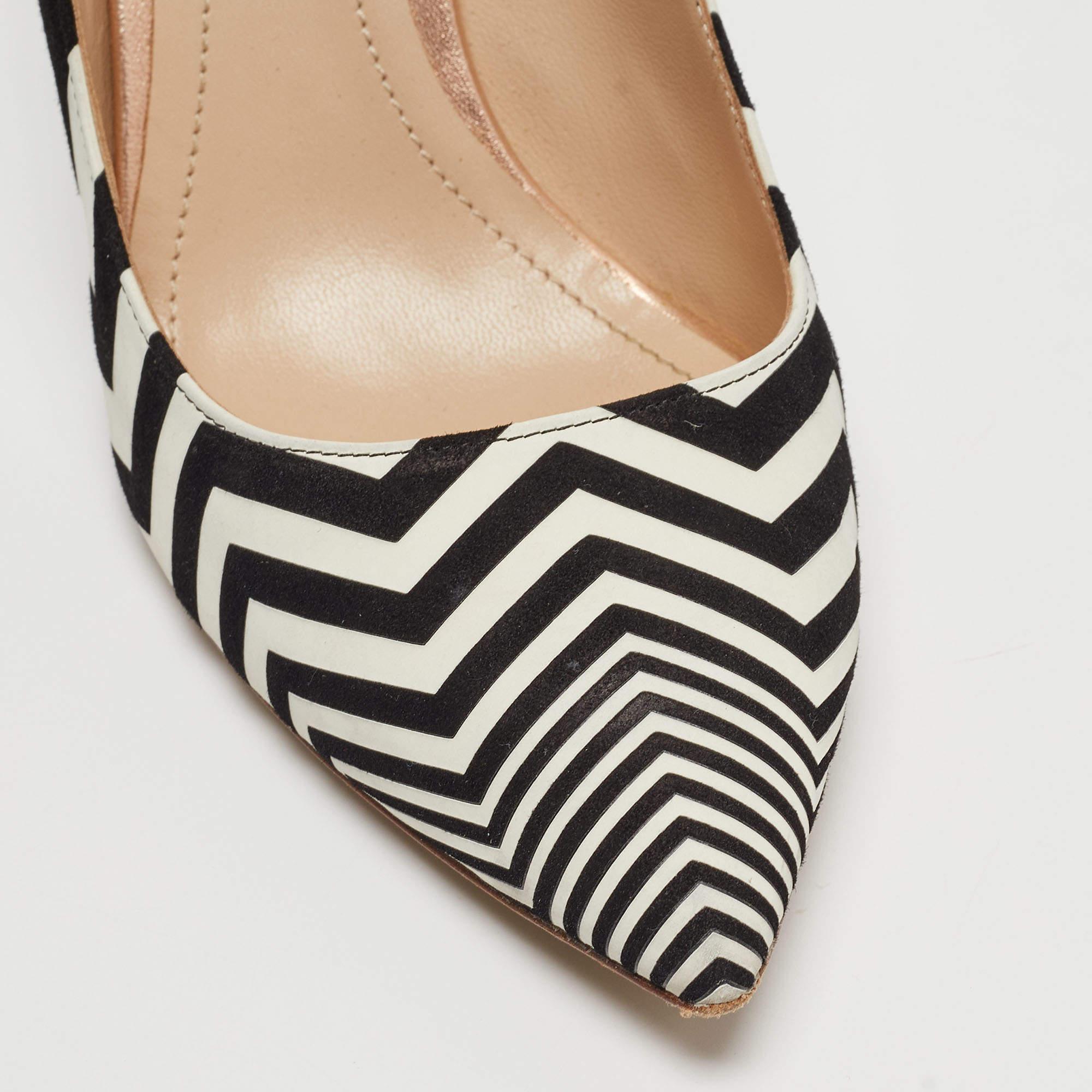 Nicholas Kirkwood Black/White Suede and Leather Pointed Toe Pumps Size 37.5 For Sale 2