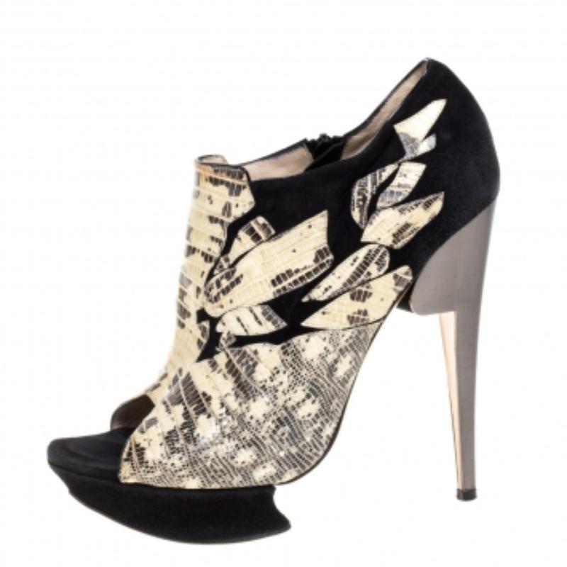 Nicholas Kirkwood Black/Yellow Lizard & Suede Peep Toe Platform Booties Size 40 For Sale 1
