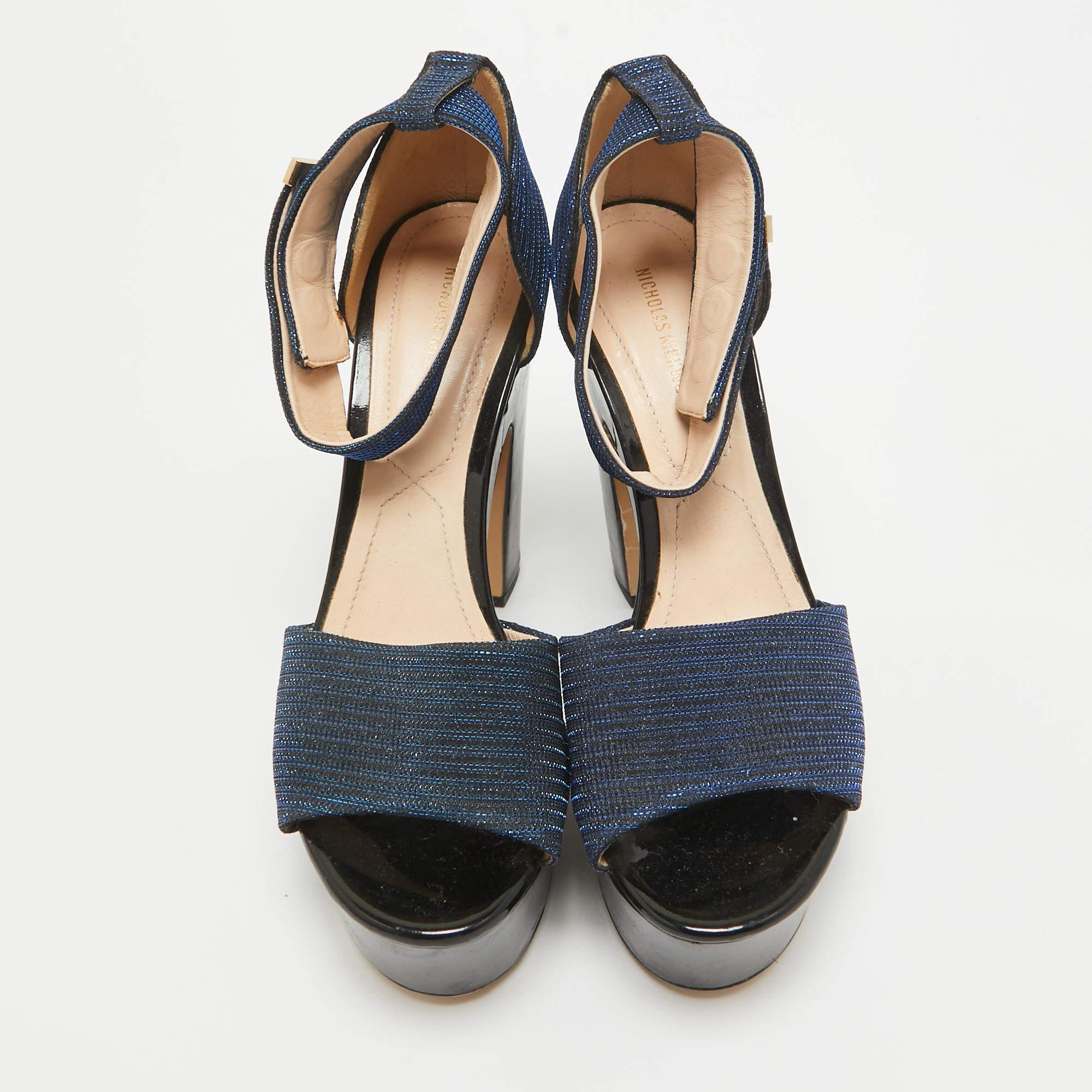 Nicholas Kirkwood Blue/Black Lurex Fabric and Patent Maya Sandals Size 38 In Good Condition For Sale In Dubai, Al Qouz 2