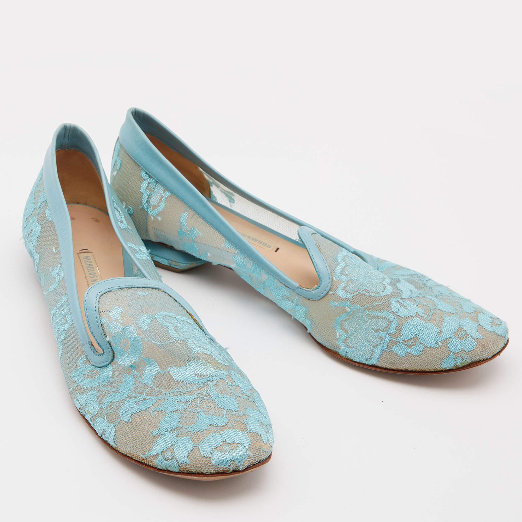 Nicholas Kirkwood Ballerine Casati in pelle e pizzo blu taglia 37 In condizioni buone in vendita a Dubai, Al Qouz 2