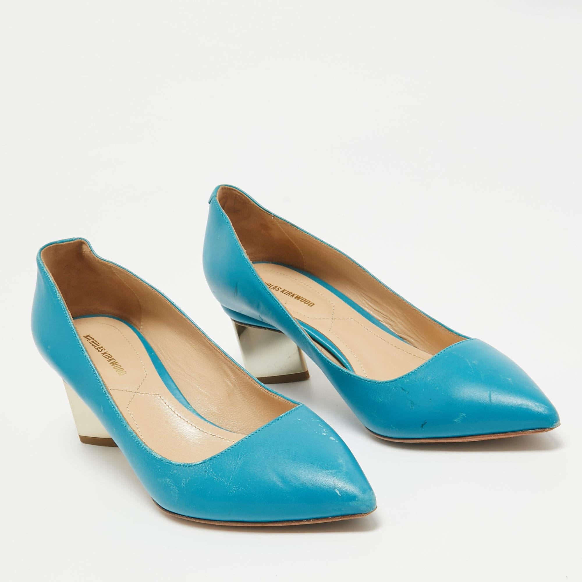 Nicholas Kirkwood Pumps a punta in pelle blu misura 39,5 In condizioni discrete in vendita a Dubai, Al Qouz 2