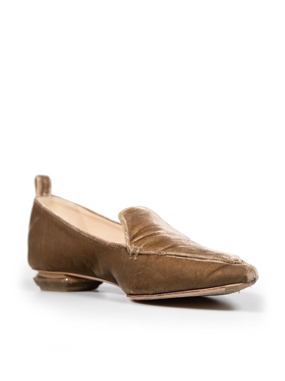 CONDITION is Very good. Minimal wear to flats is evident. Small abrasions to the tip of both shoes and on the heel of the right shoe. Light scratches to the front and back of both shoes and to the right heel. Minor marks to the front of the left