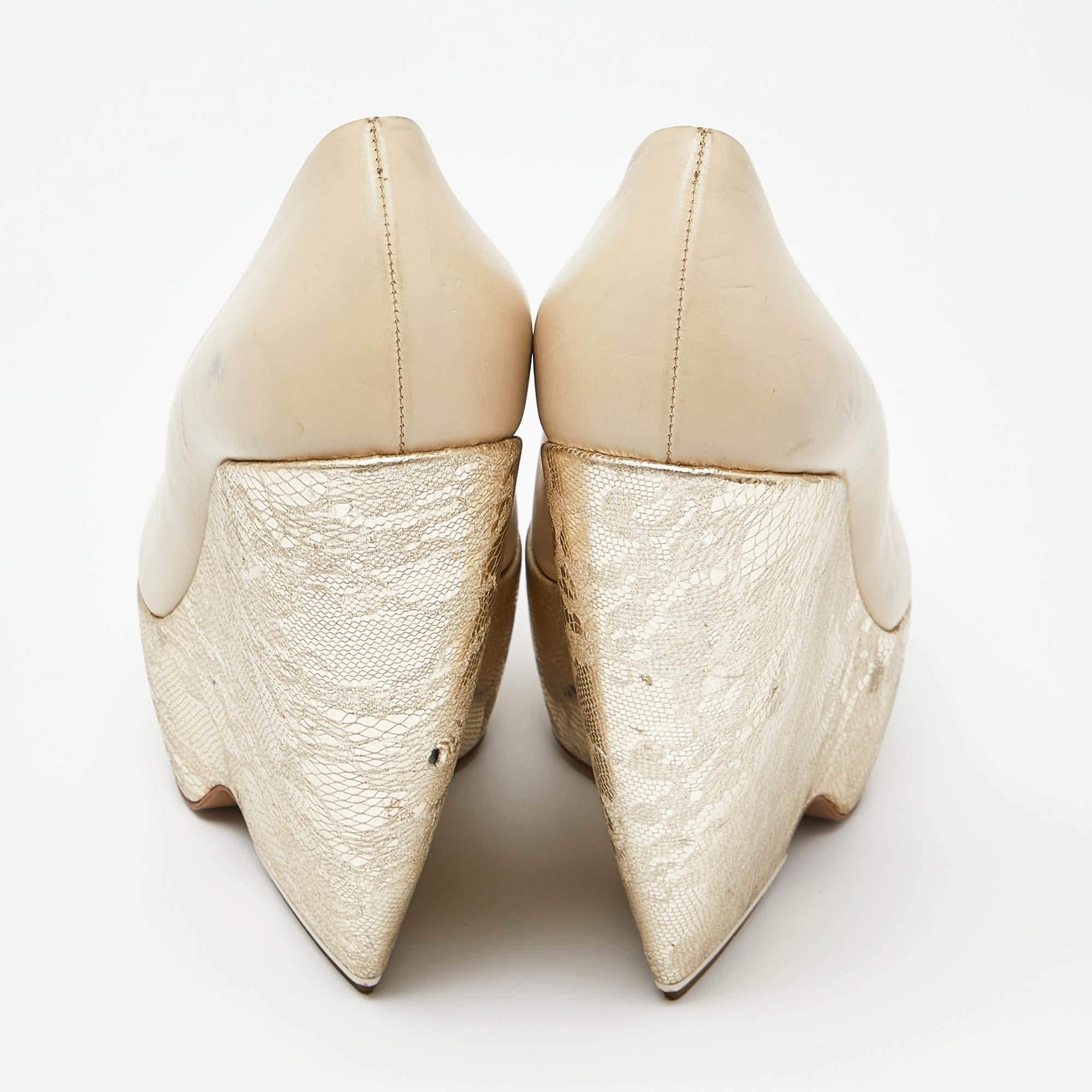 Women's Nicholas Kirkwood Cream Leather Wedge Platform Pumps Size 39 For Sale