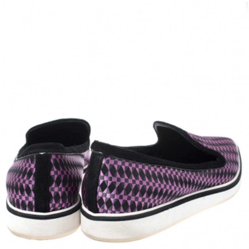 Nicholas KIRKWOOD Mocassins à bout pointu en satin brodé et en daim Alona Taille 38 Pour femmes en vente