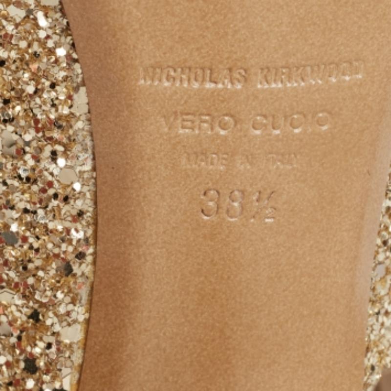 Oro Nicholas Kirkwood - Décolleté in pelle e glitter oro con punta a punta - misura 38,5 in vendita