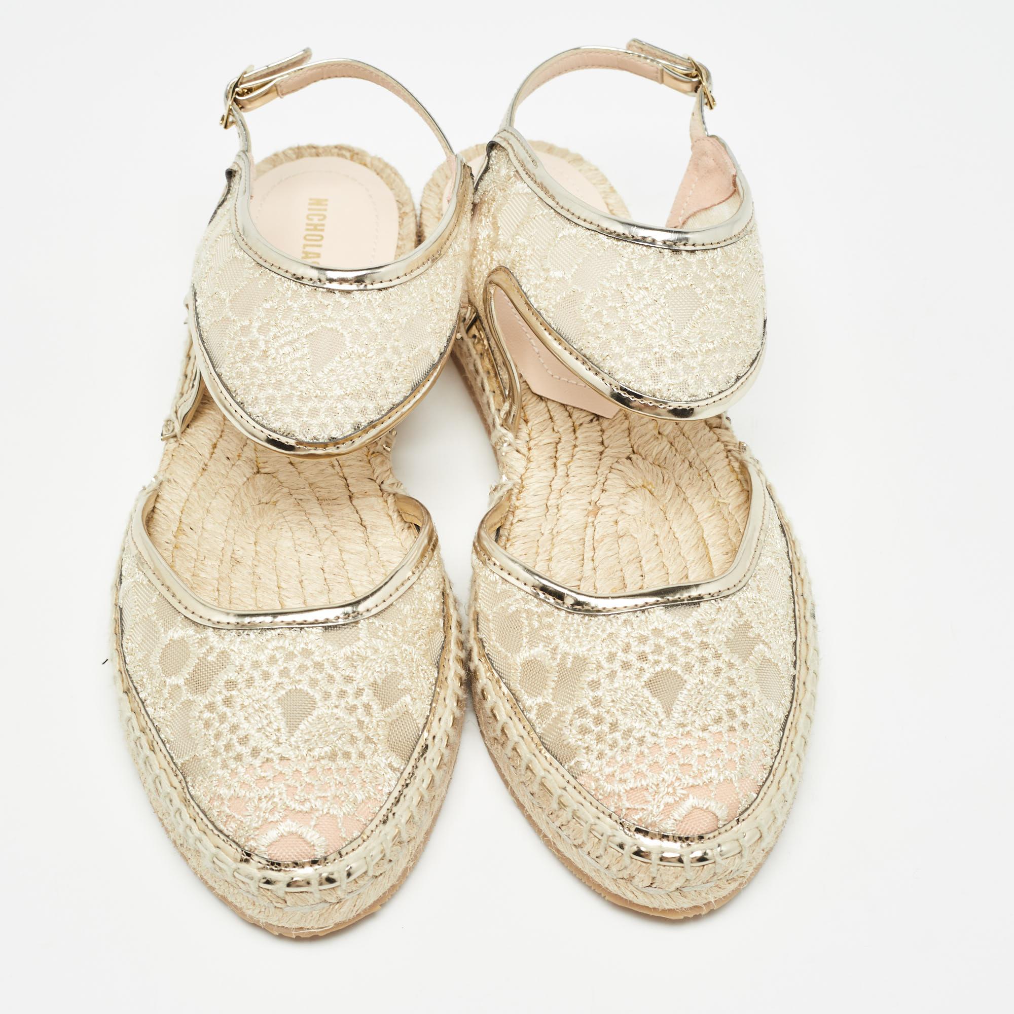 Or Nicholas Kirkwood Espadrilles escarpins en dentelle et maille dorée taille 36 en vente