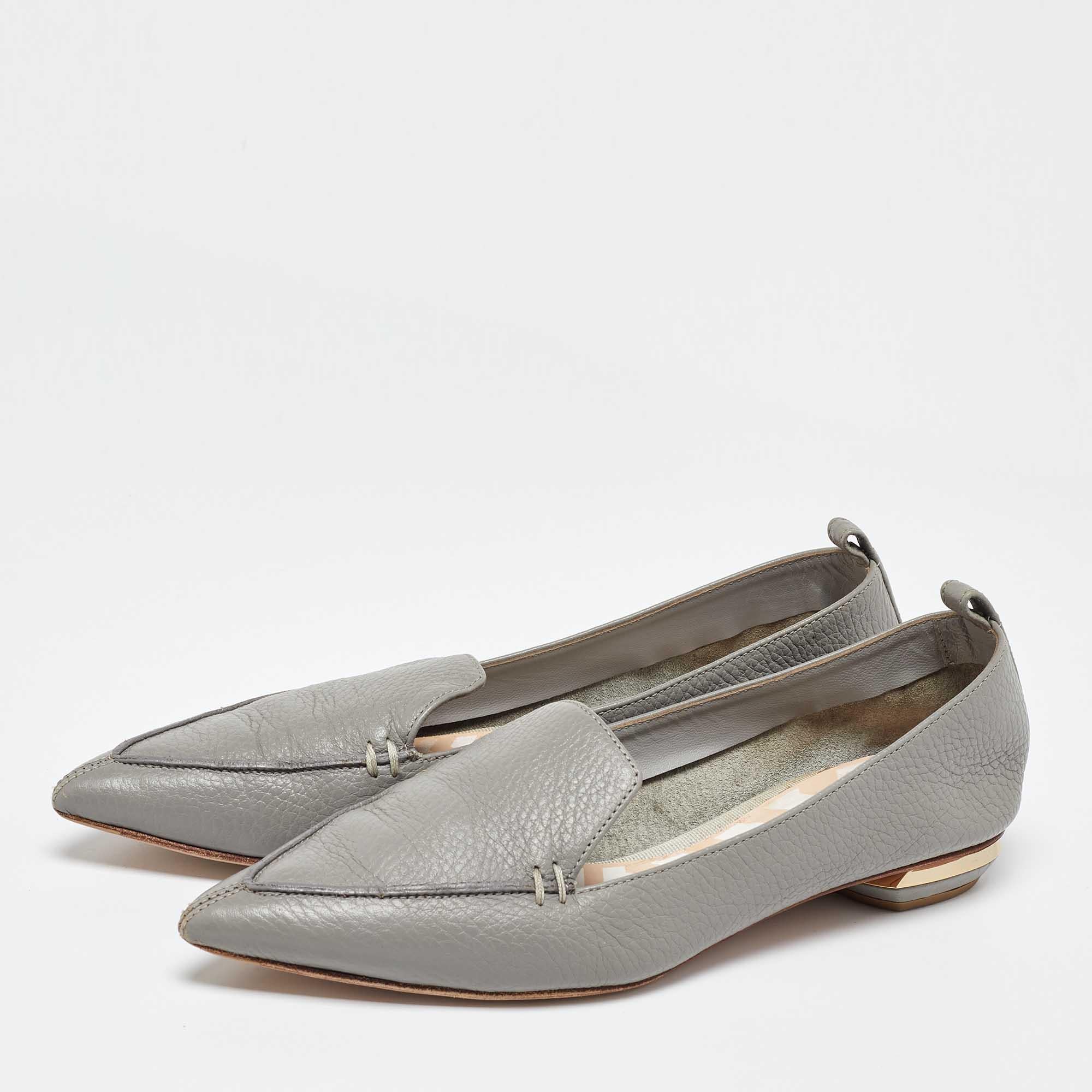 The Beya loafers reflect Nicholas Kirkwoods dedication to flawless craftsmanship. The stylish slip on shoes are made from grey leather and feature pointed toes and well carved low heels. This versatile pair will work well with chic workwear and