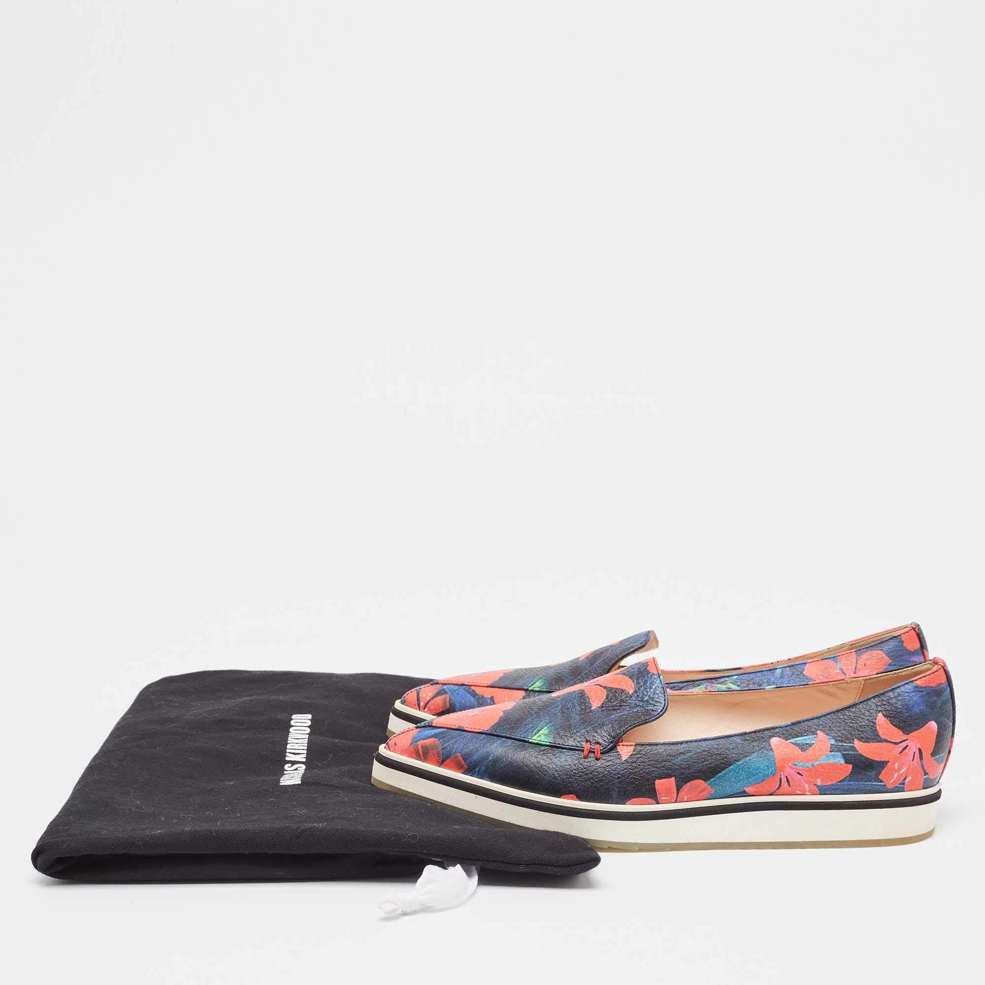 Nicholas Kirkwood Multicolor Floral Print Leather Alona Smoking Slipper Size 37 For Sale 4