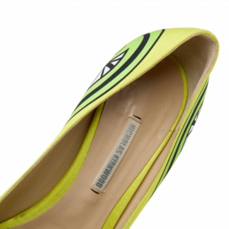 Marrone Nicholas Kirkwood - Pumps in raso multicolore misura 38 in vendita