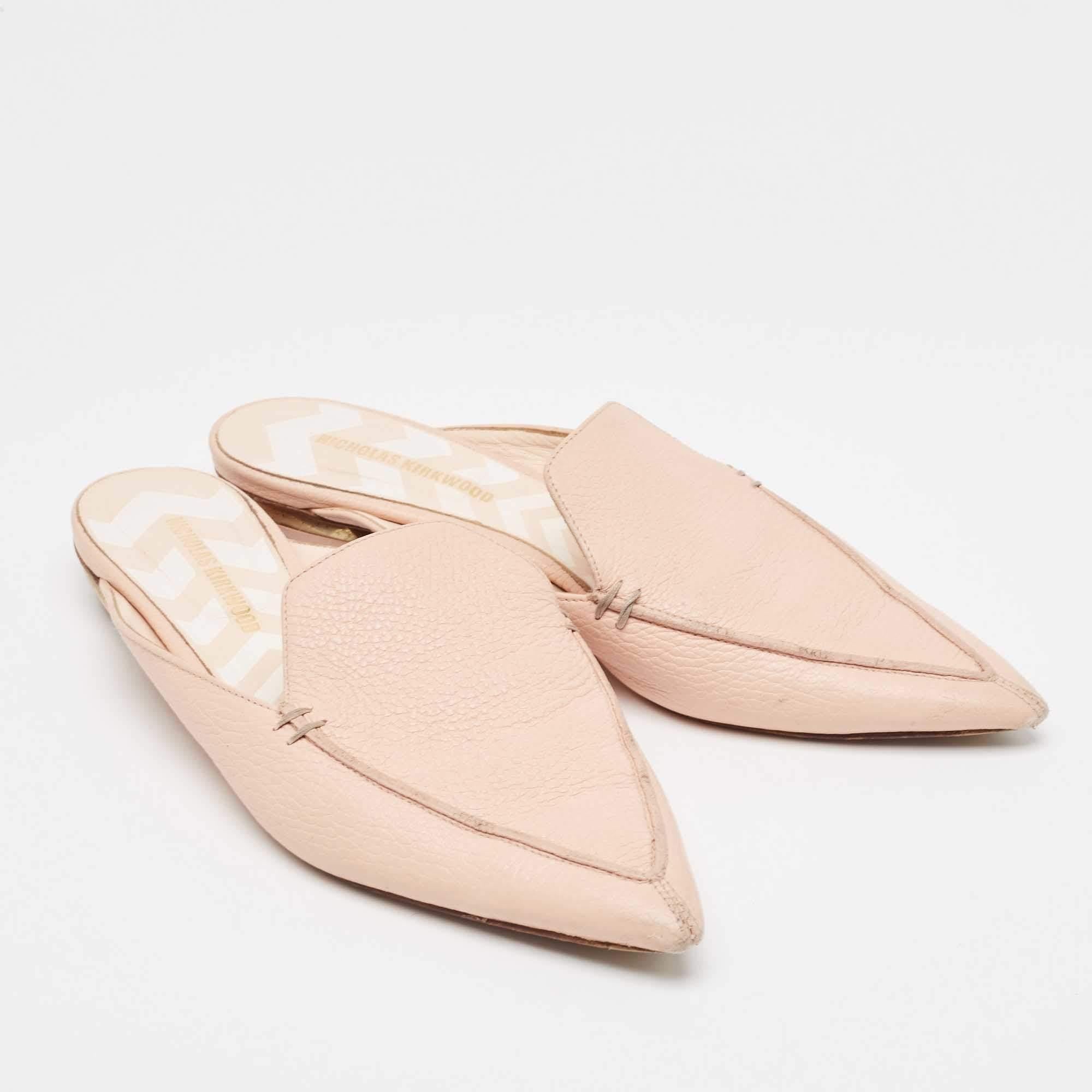 Nicholas Kirkwood Pink Leather Beya Flat Mules Size 41 In Fair Condition For Sale In Dubai, Al Qouz 2
