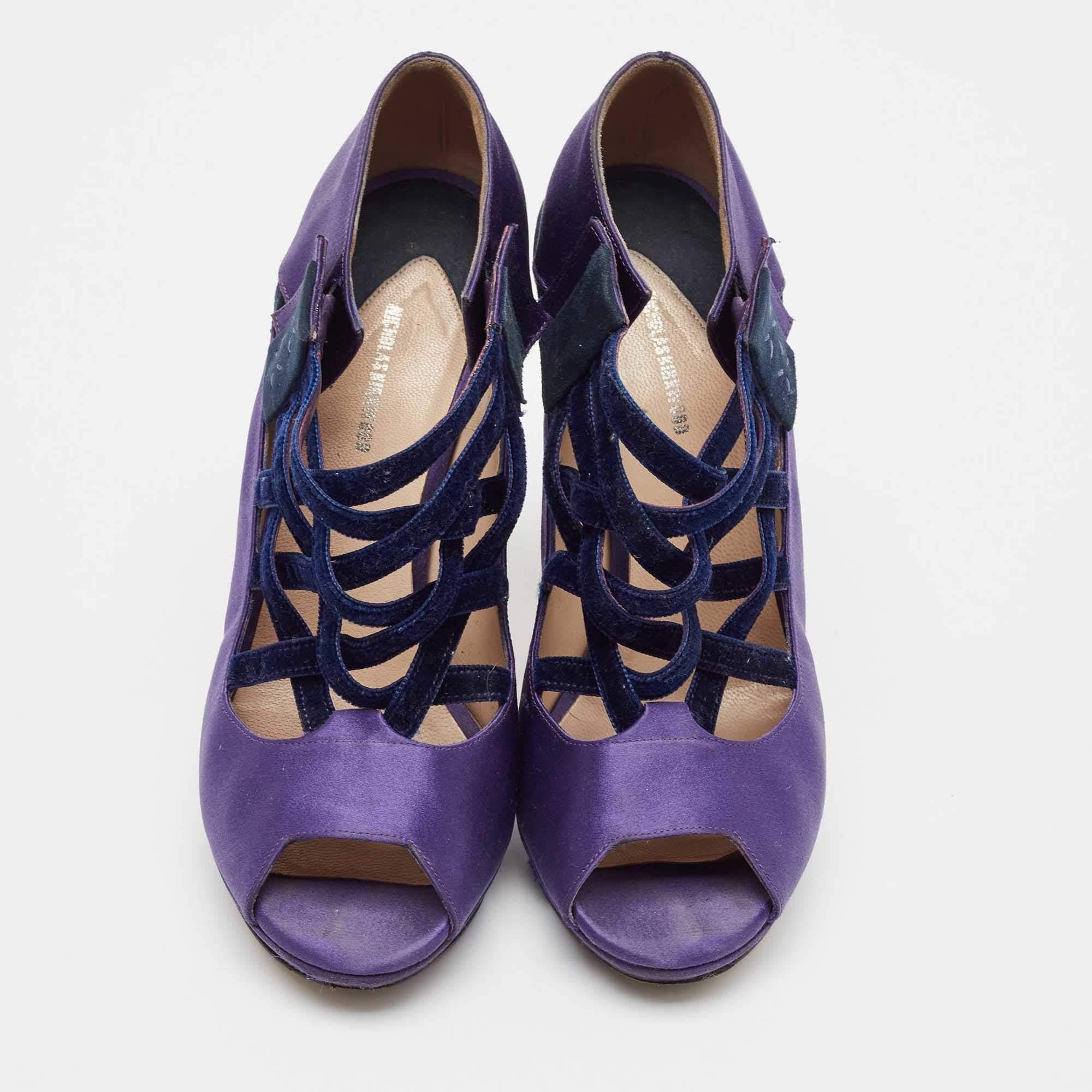 Nicholas Kirkwood Purple/Black Satin and Velvet Ankle Strap Sandals Size 38 In Good Condition For Sale In Dubai, Al Qouz 2