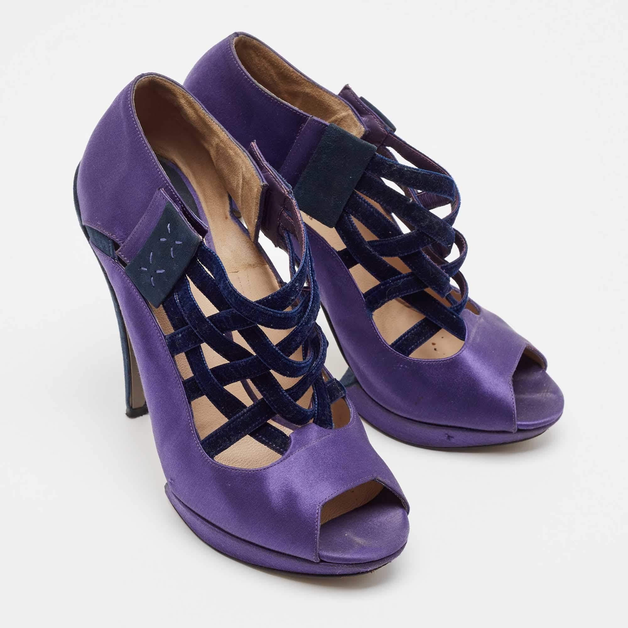 Women's Nicholas Kirkwood Purple/Black Satin and Velvet Ankle Strap Sandals Size 38 For Sale