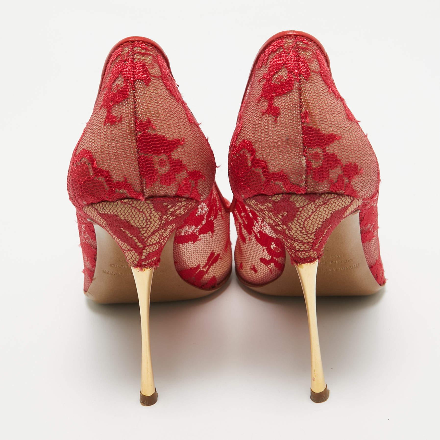 Nicholas Kirkwood Red Floral Lace Pointed Toe Pumps Size 38 For Sale 1