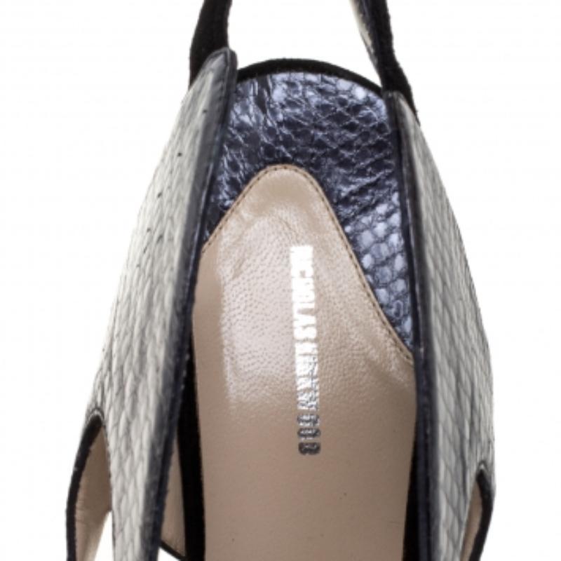 Nicholas Kirkwood Suede And Embossed Leather Cutout Slingback Sandals Size 39.5 In Good Condition For Sale In Dubai, Al Qouz 2