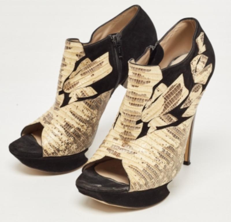 Nicholas Kirkwood Suede and Embossed Lizard Open Toe Platform Booties Size 40.5 For Sale 3