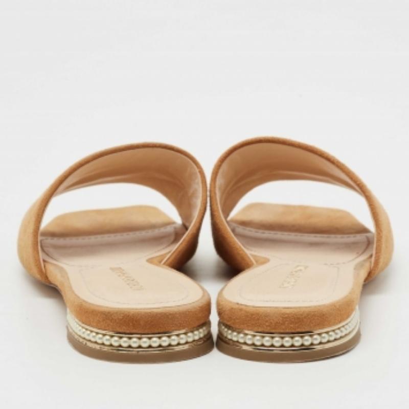 Women's Nicholas Kirkwood Tan Suede Pearl Embellished Flat Slides Size 36 For Sale