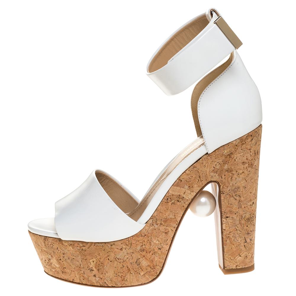 Nicholas Kirkwood White Maya Pearl Detail  Wedge Ankle Strap Sandals Size 39 In Excellent Condition In Dubai, Al Qouz 2