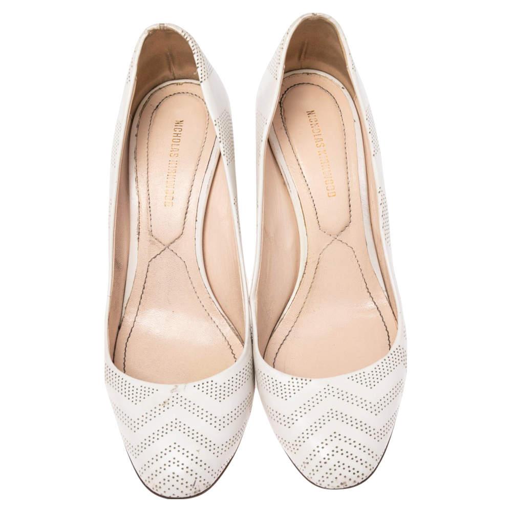 Nicholas Kirkwood White Perforated Leather Briona Prism Pumps Size 36.5 In Good Condition In Dubai, Al Qouz 2