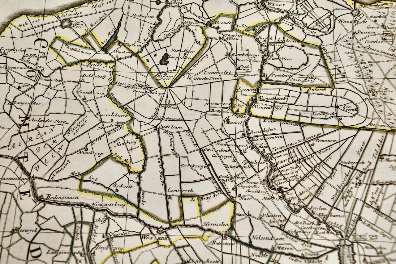 Utrecht, Netherlands: A Large 17th Century Hand-colored Map by Sanson & Jaillot For Sale 3