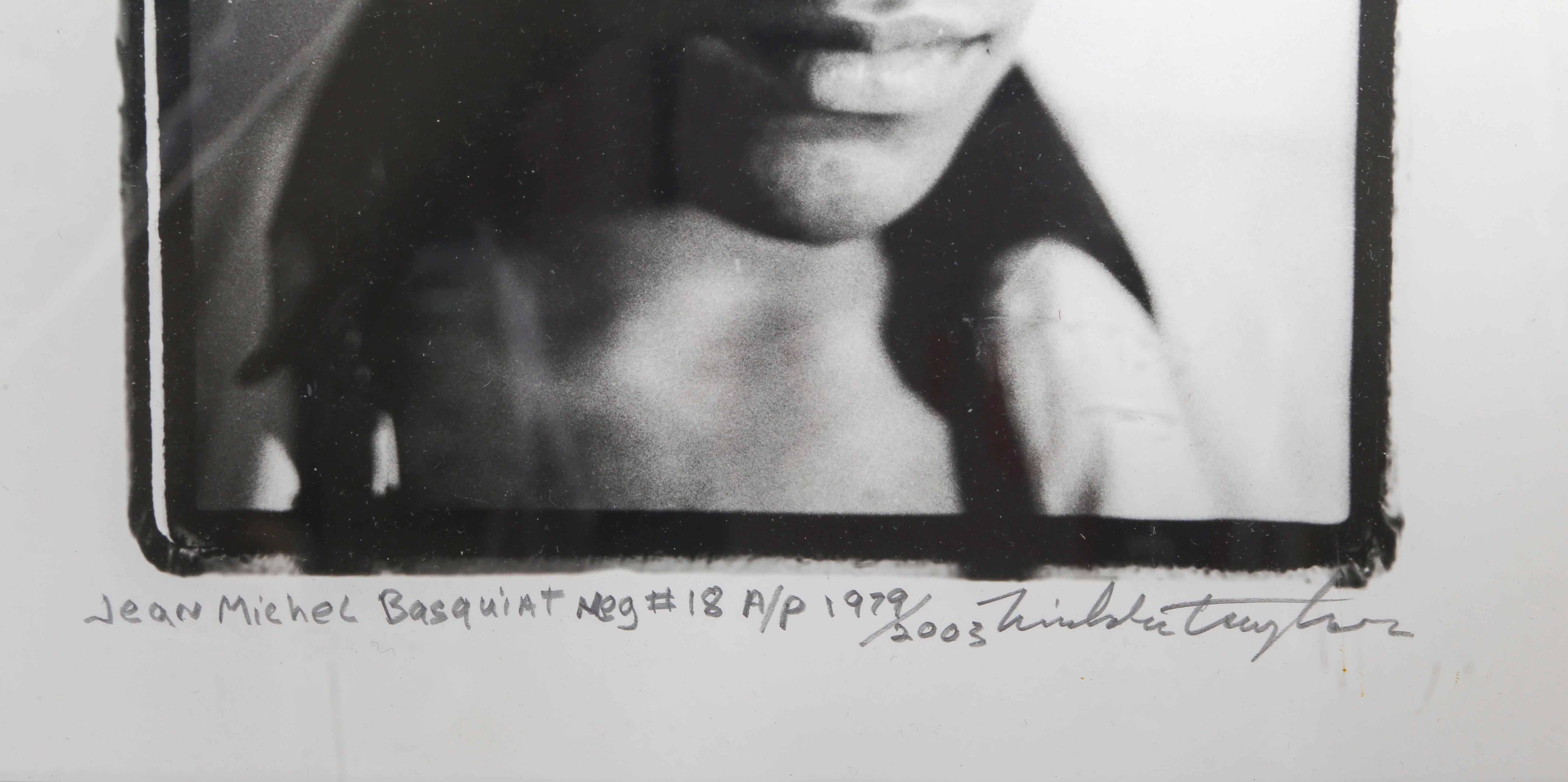 Le photographe Nicholas Taylor a eu l'occasion unique de rencontrer un jeune Jean-Michel Basquiat bien avant que sa carrière d'artiste ne prenne son envol. Taylor a rencontré et photographié Basquiat et son groupe 