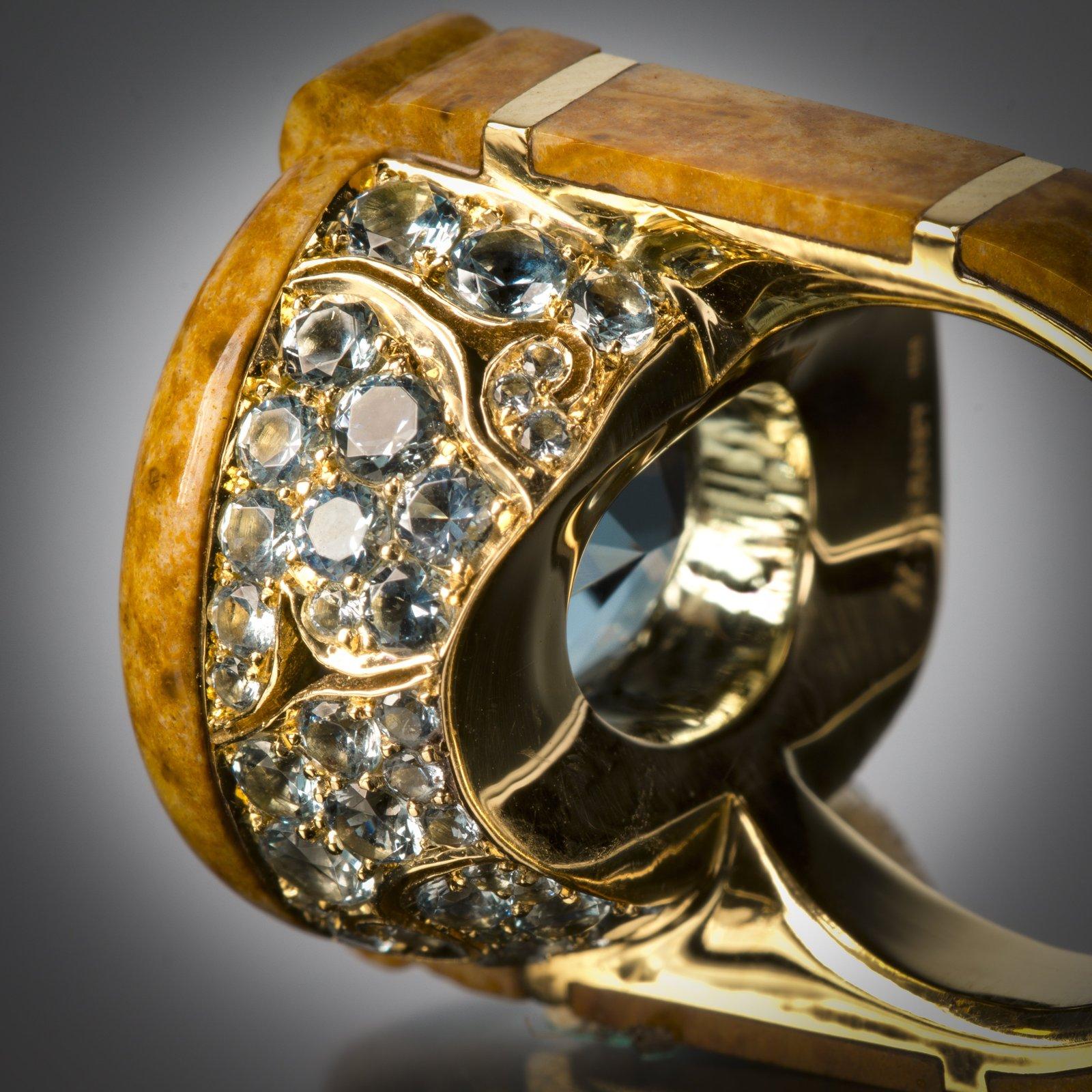 Nicholas Varney Blauer Turmalin-Gion-Ring (Gemischter Schliff) im Angebot