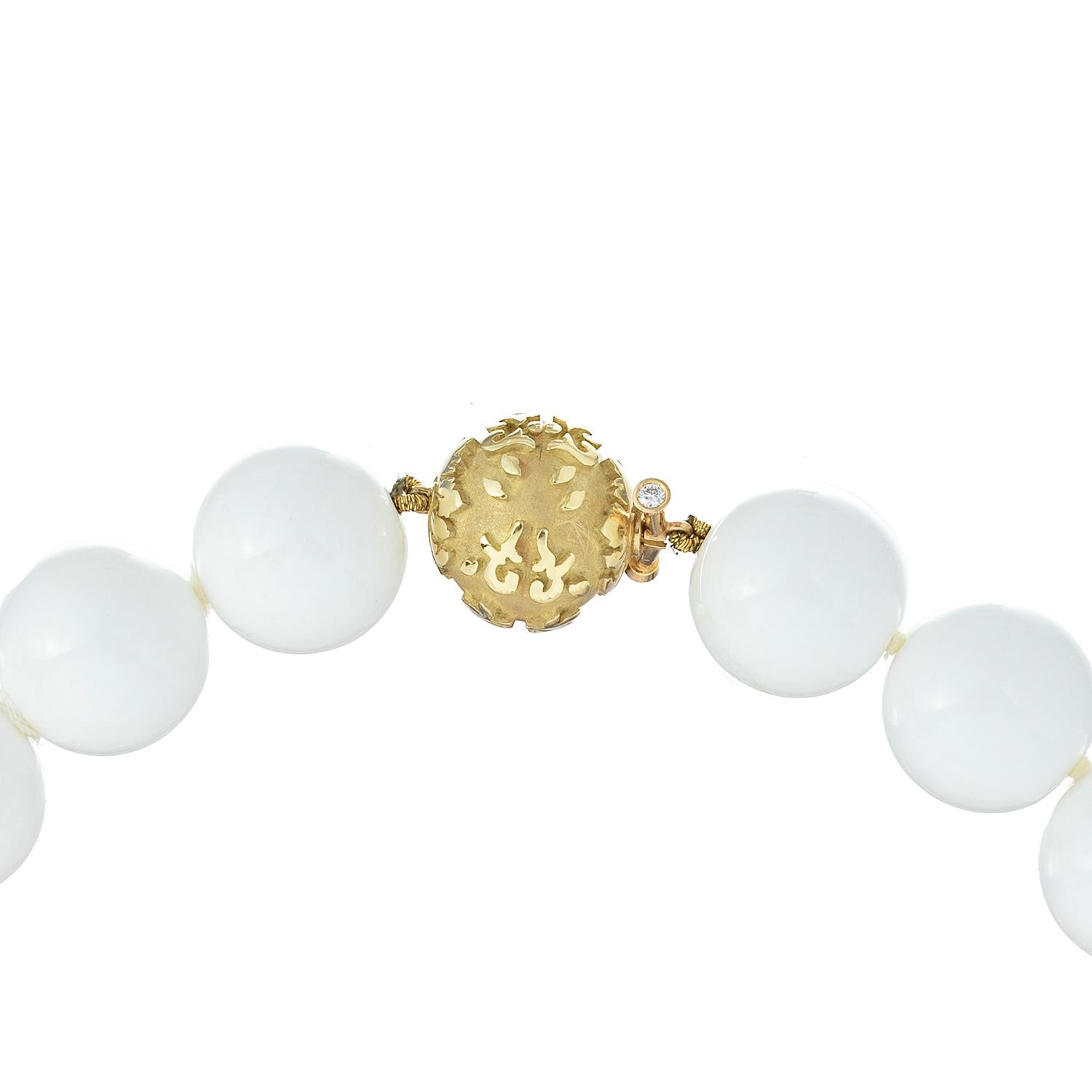 Nicholas Varney Cocholong Perlenkette aus 18 Karat Gelbgold im Zustand „Hervorragend“ in Palm Beach, FL