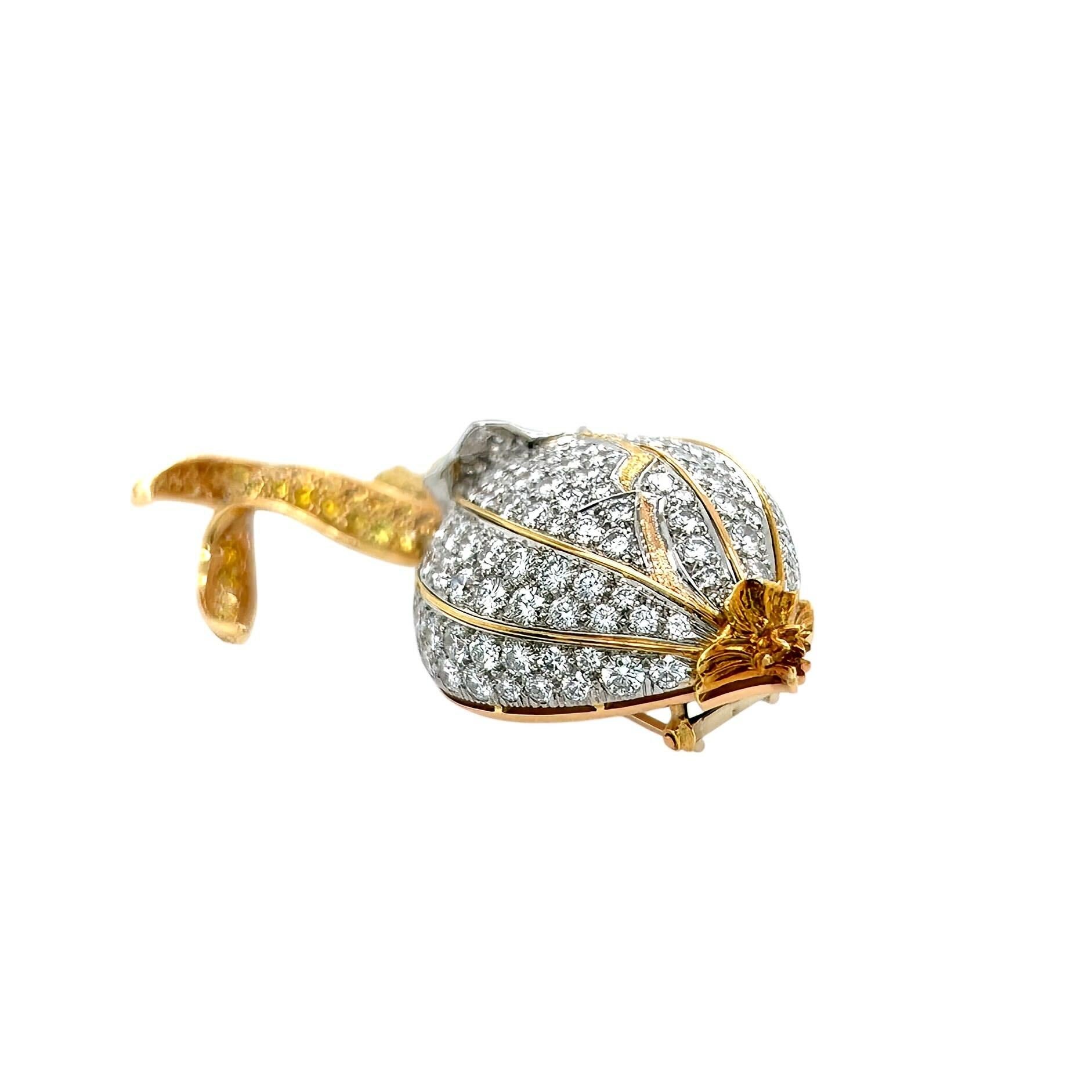 NICHOLAS VARNEY Peeling Onion Diamond Brooch In Good Condition For Sale In New York, NY