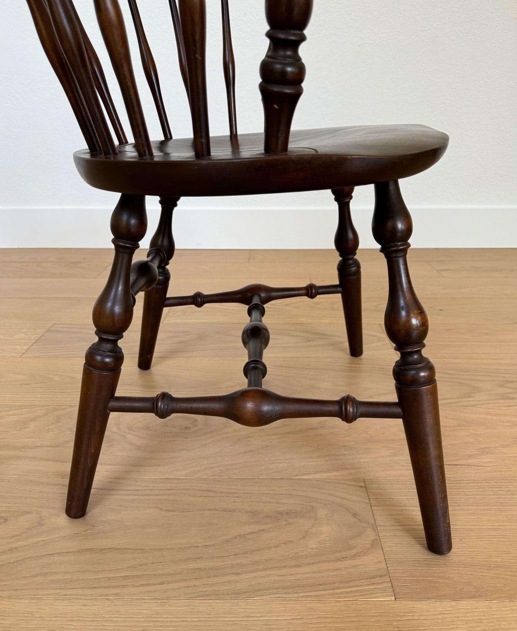 Nichols & Stone American Comb Back Windsor Chair, United States, 20th Century 11
