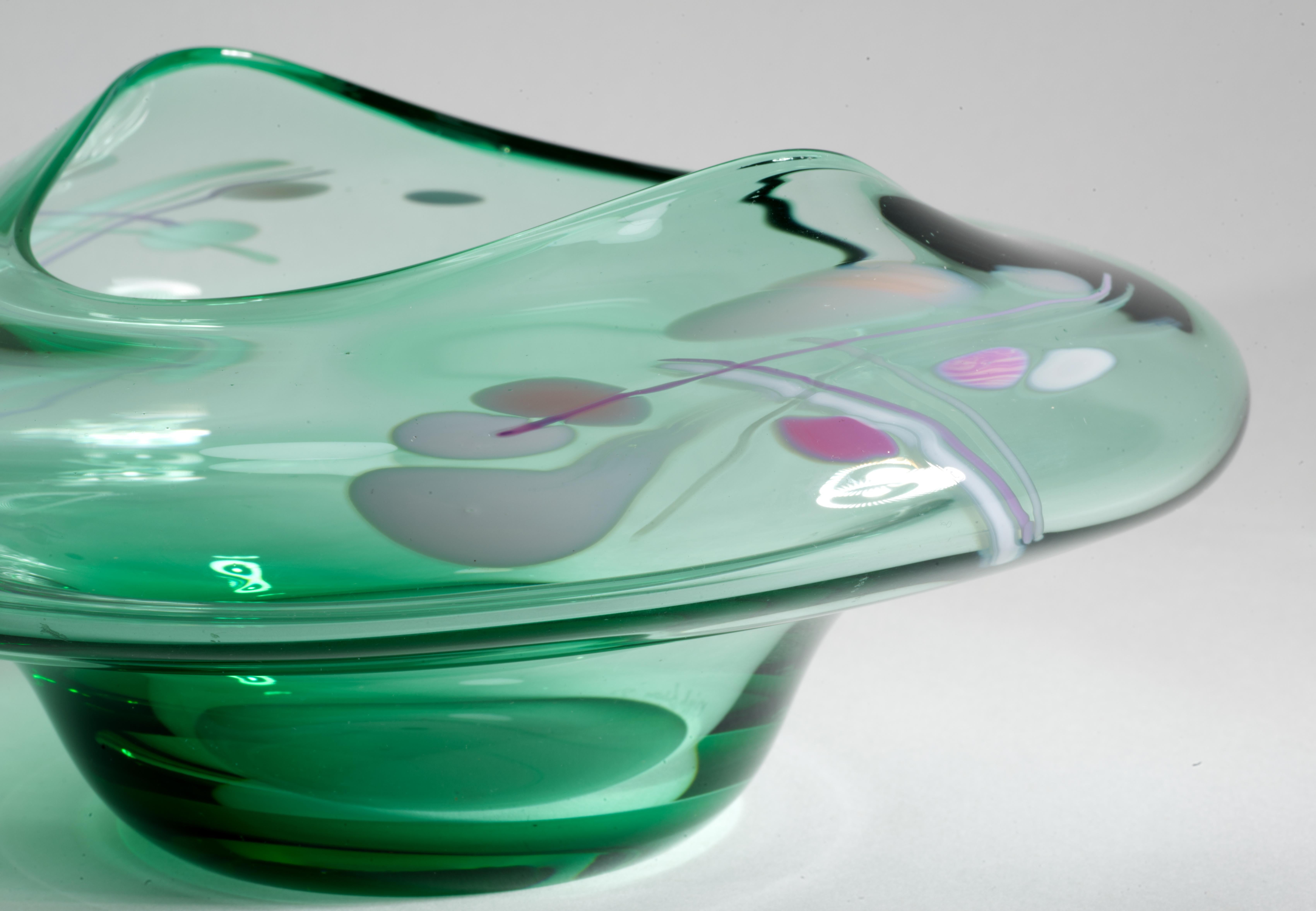 Nicholson-Schale aus Milchglas, 1992, American Art Studio Glass im Zustand „Gut“ im Angebot in Clifton Springs, NY