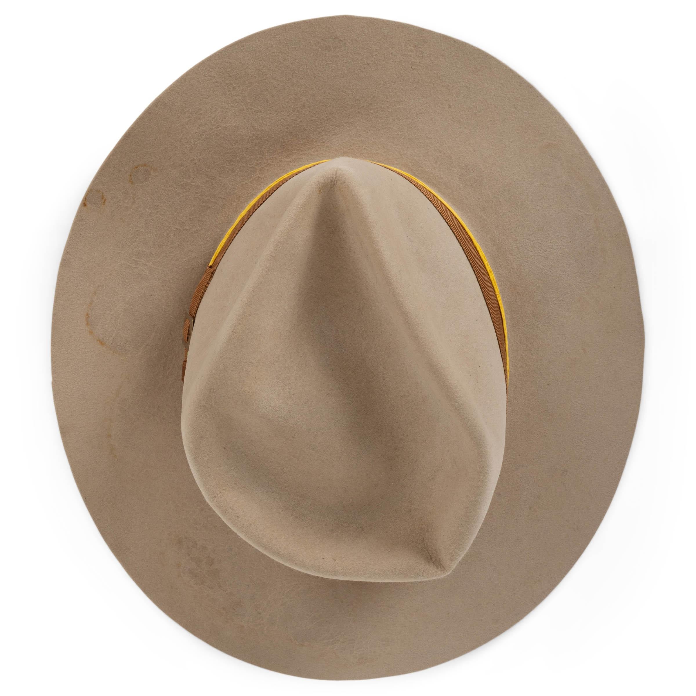 Donna NICK FOUGUET cappello Fedora DISTRESSED in feltro beige pietra 56 in vendita