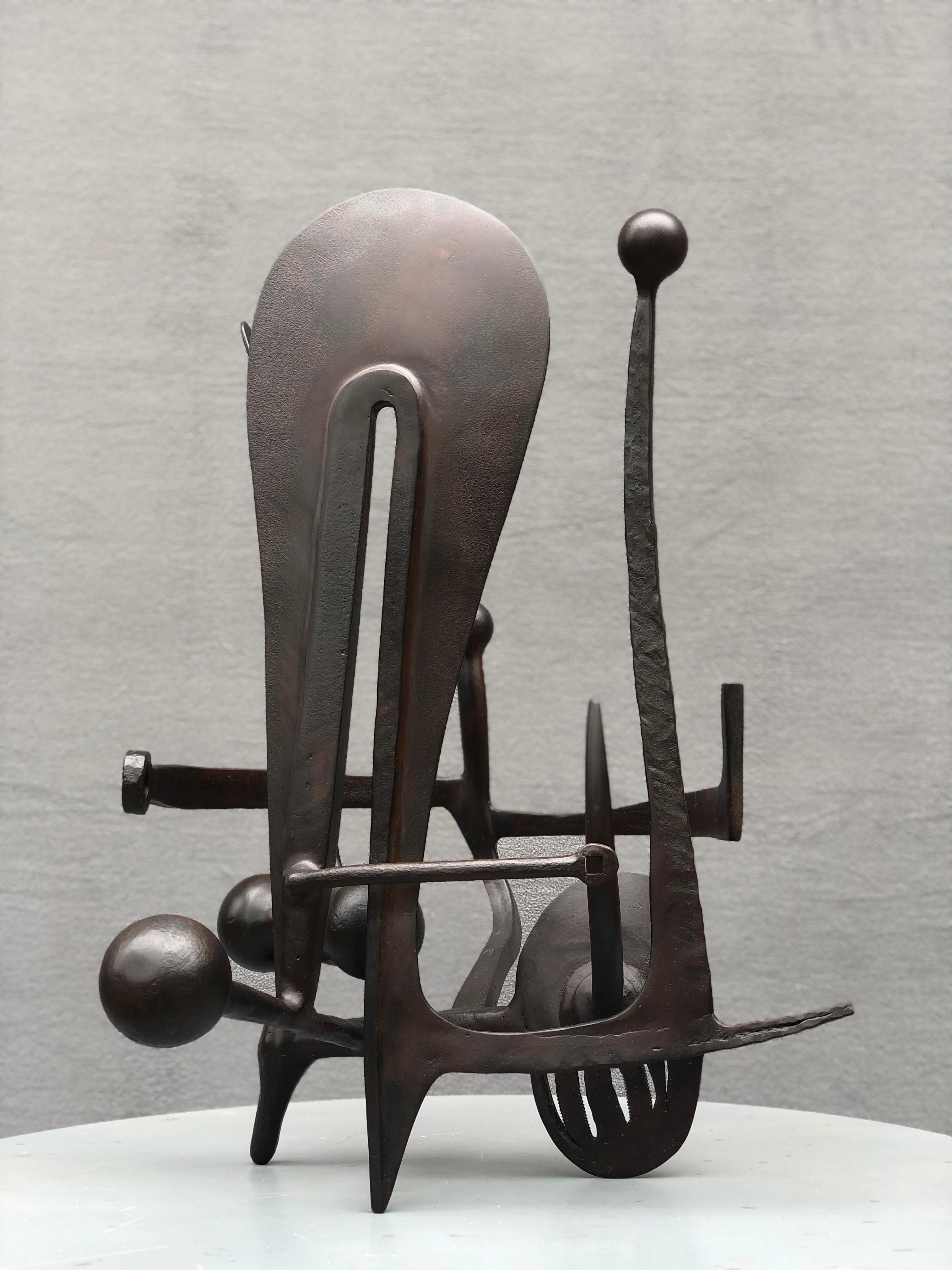 Nick Taylor Abstract Sculpture – Sparky