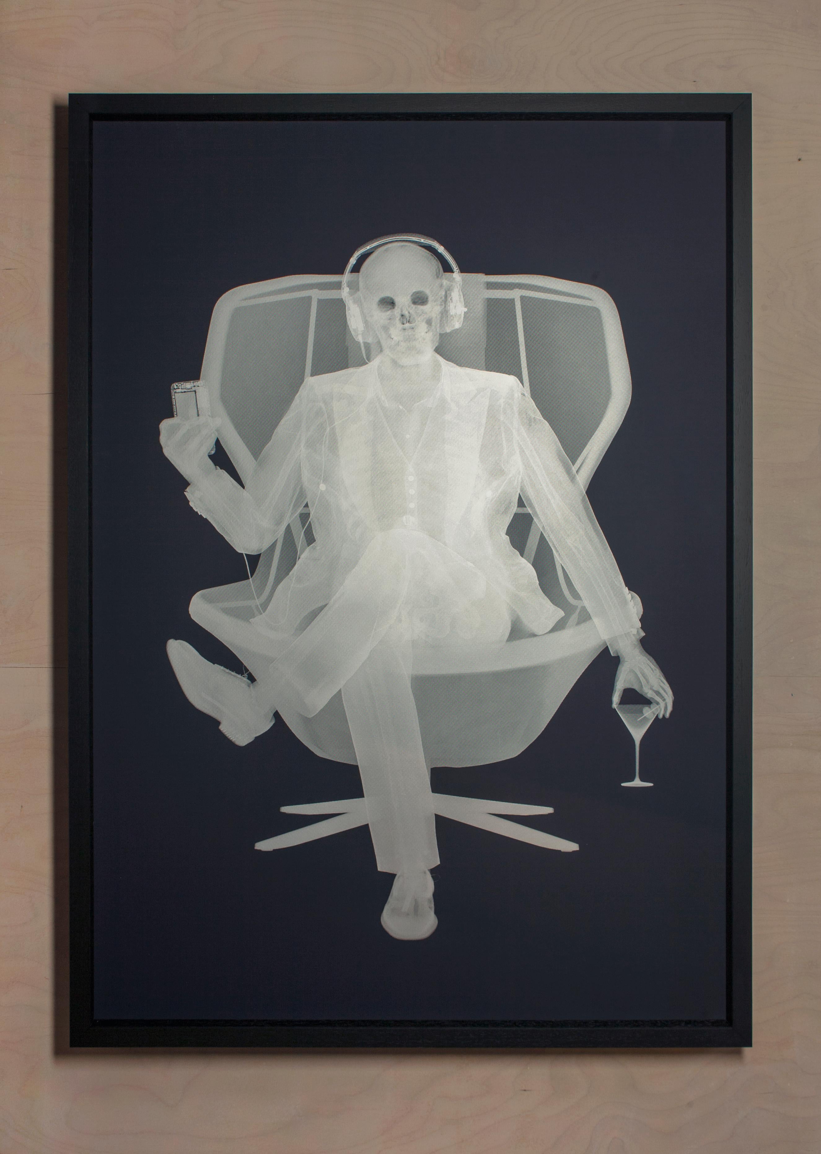 A Silver Silver sérigraphie - Photograph de Nick Veasey