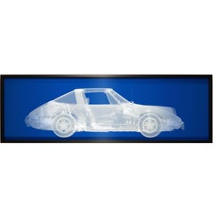 Porsche 911 Silver sur fond bleu