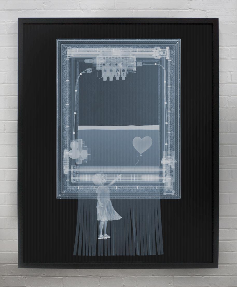 BanXsy Caveat Emptor - Photograph Contemporaneo di Nick Veasey