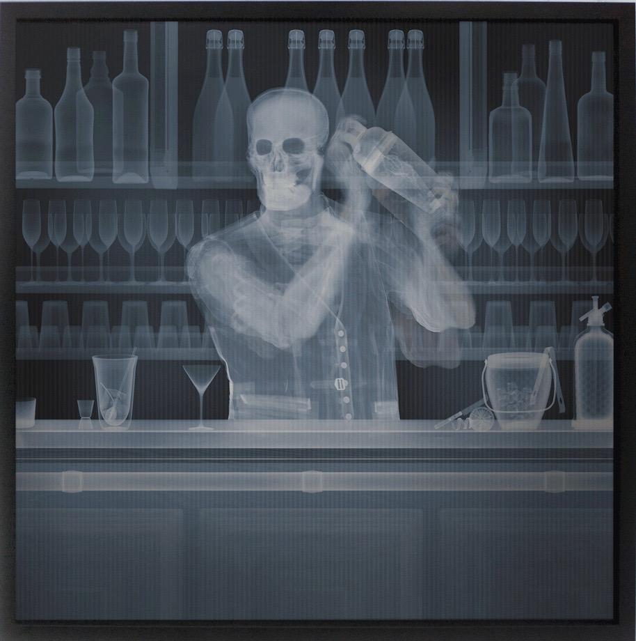 Shakers pour barman - Photograph de Nick Veasey