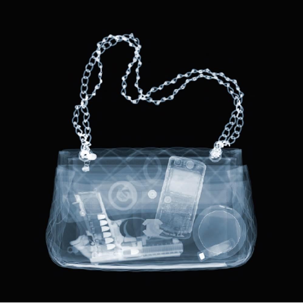 Chanel Packing-Heat – Mixed Media Art von Nick Veasey