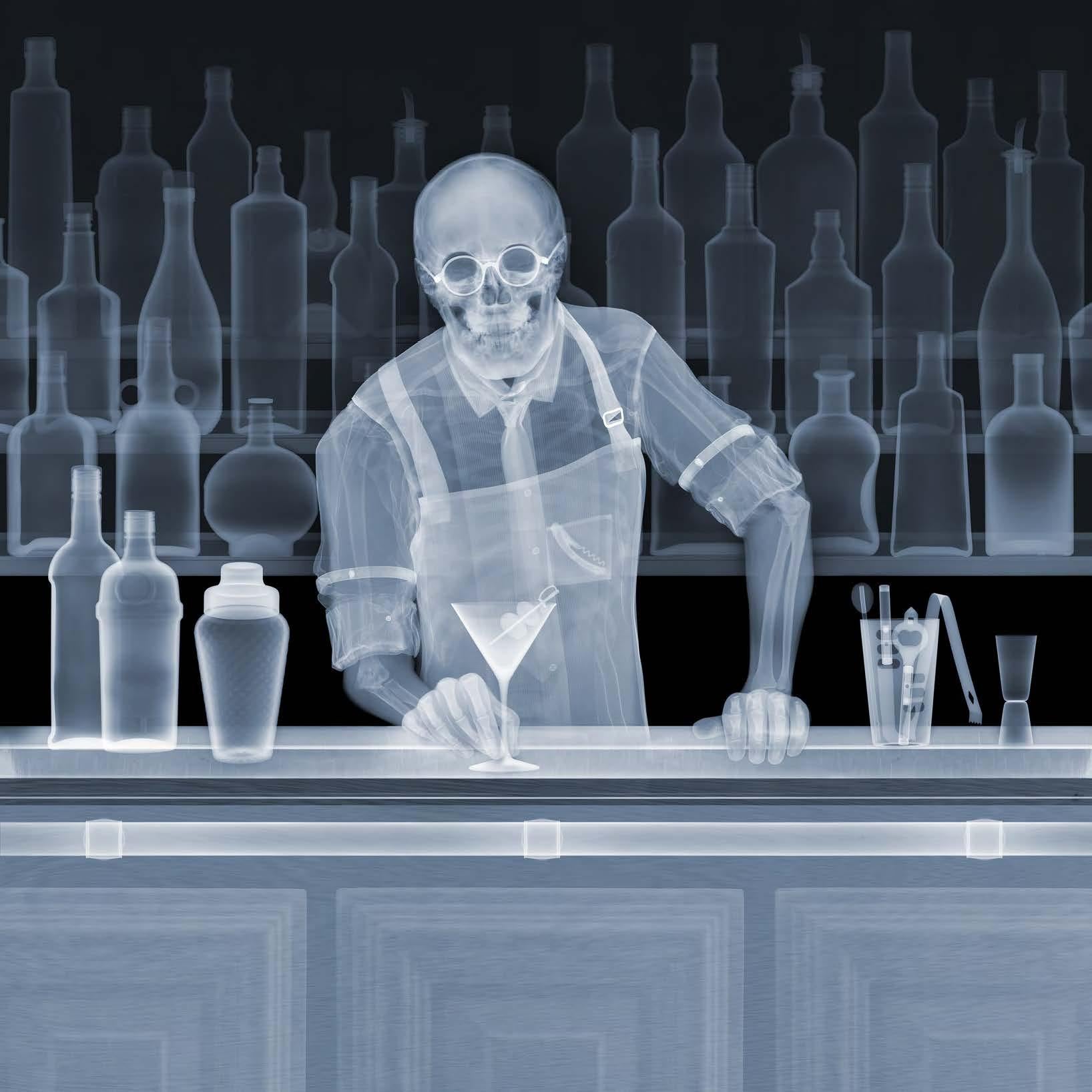 Portrait Photograph Nick Veasey - Cocktail ? 2023