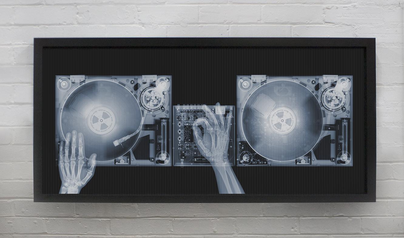 Contemporary X-ray photography - Nick Veasey - DJ, Musik, Party