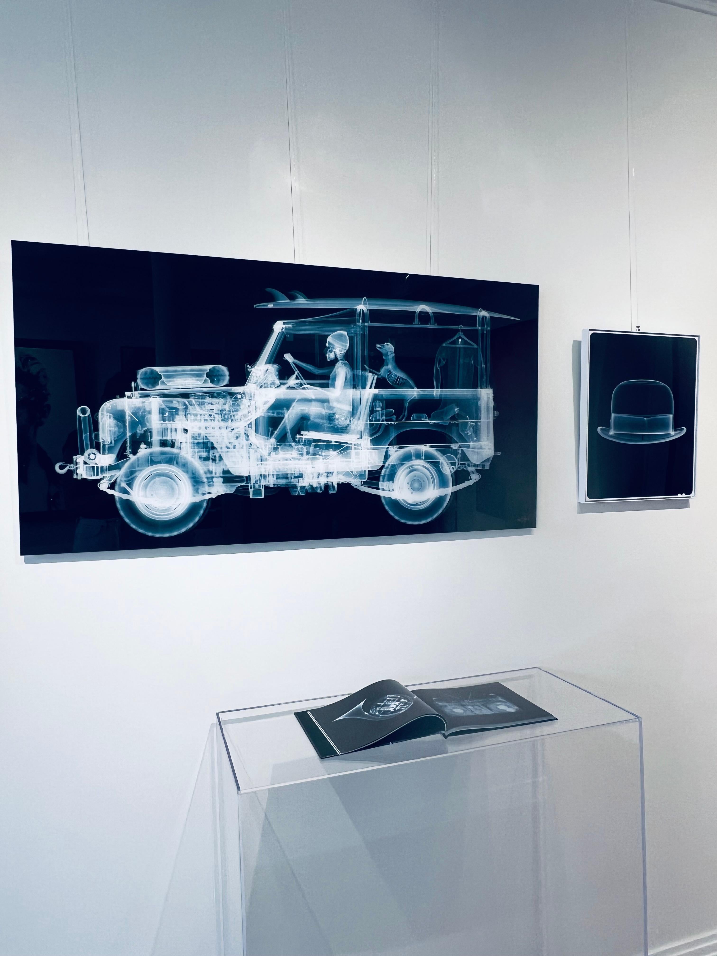 Filmabzug Alex DeLarge (Schwarz), Color Photograph, von Nick Veasey