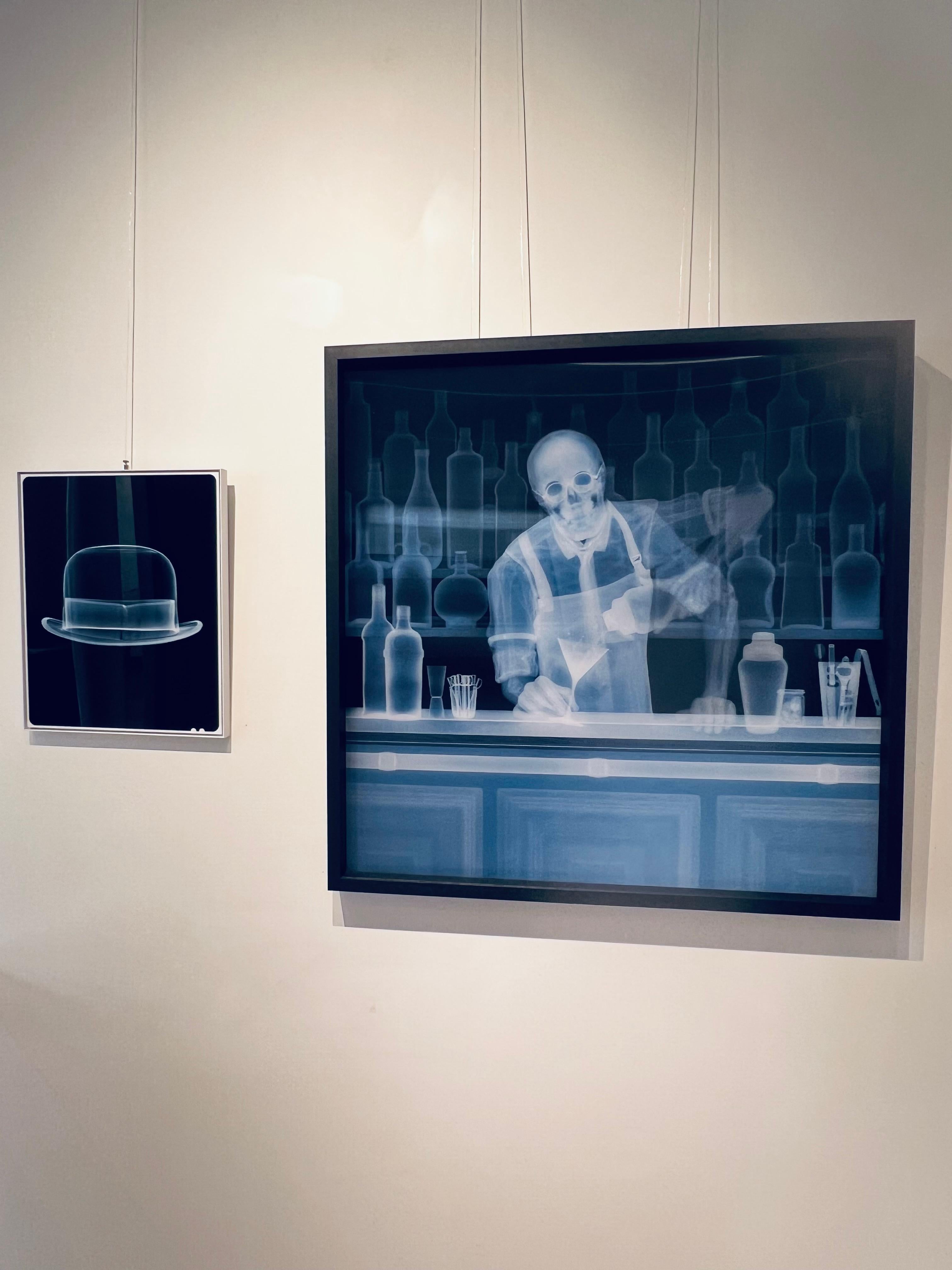 Nick Veasey 
Filmabzug Alex DeLarge
2025

Fom Print Serie
Signiert und nummeriert vom Künstler
gerahmte Chromaluxe (Farbstoff-Sub)
14 x 17 ½