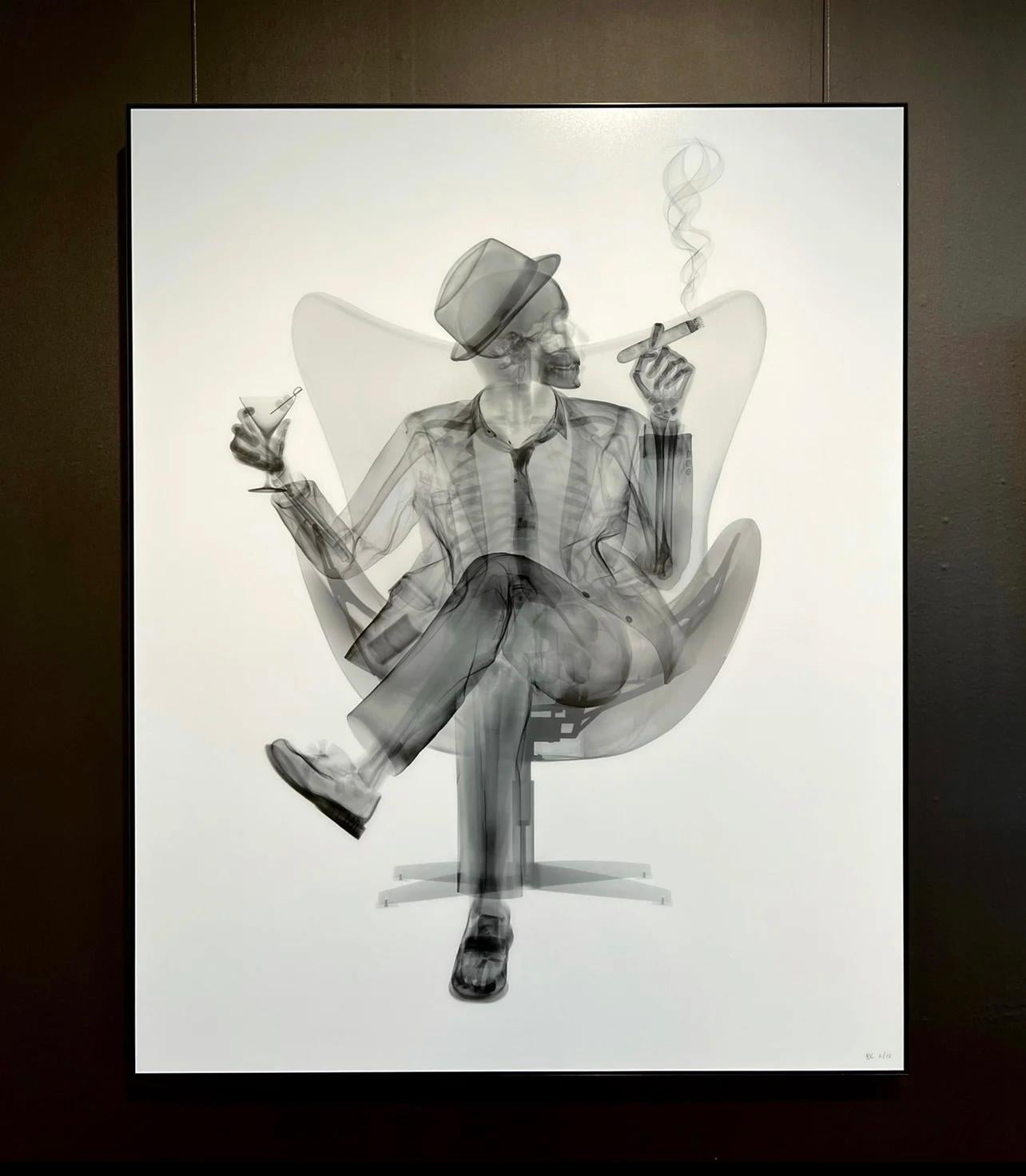 Rat Pack II Mid-Grey - Contemporary Photograph by Nick Veasey