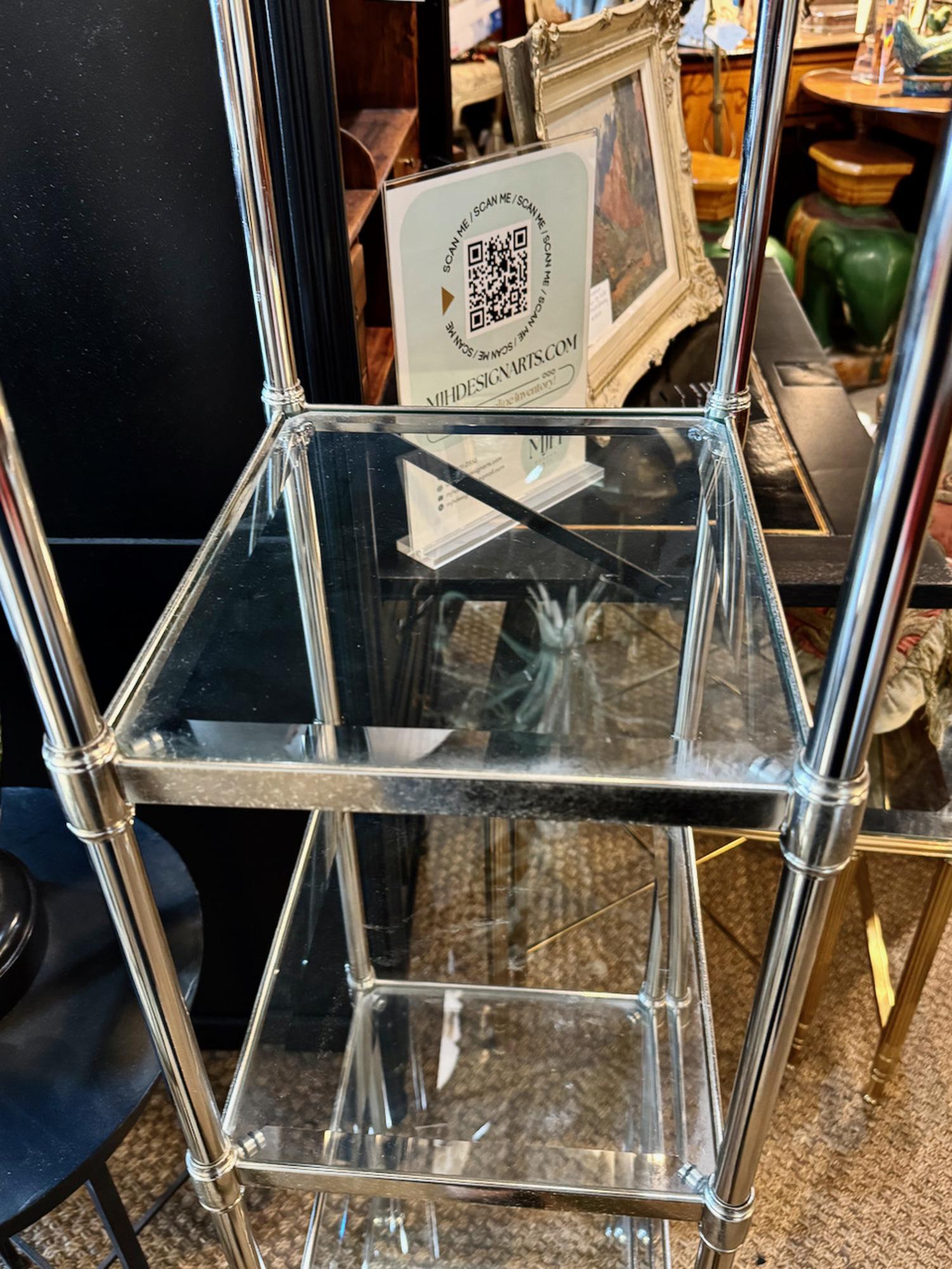 Etagère à 5 niveaux en nickel Bon état - En vente à Pasadena, CA