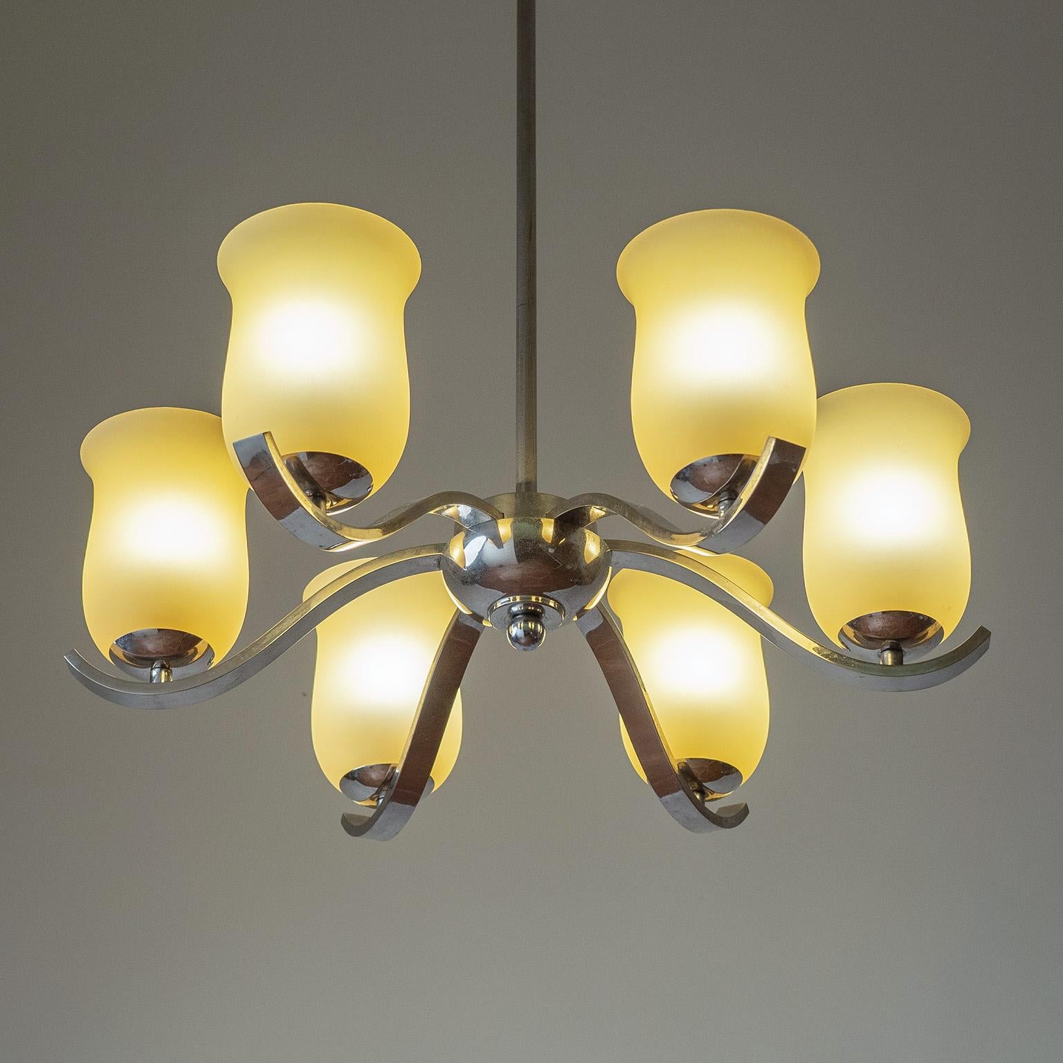 Austriaco Lampadario in nichel e vetro ambrato, anni '30 in vendita