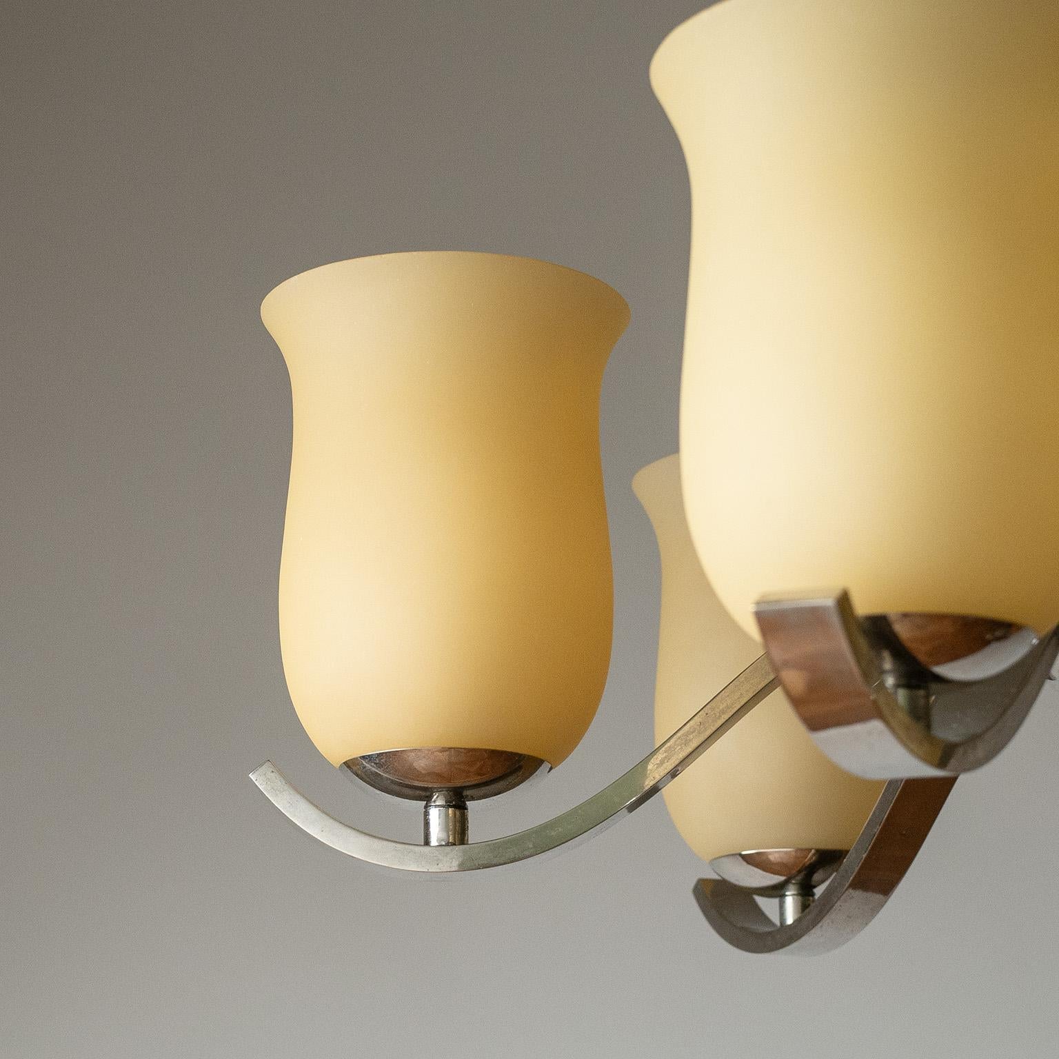 Lampadario in nichel e vetro ambrato, anni '30 In condizioni buone in vendita a Vienna, AT