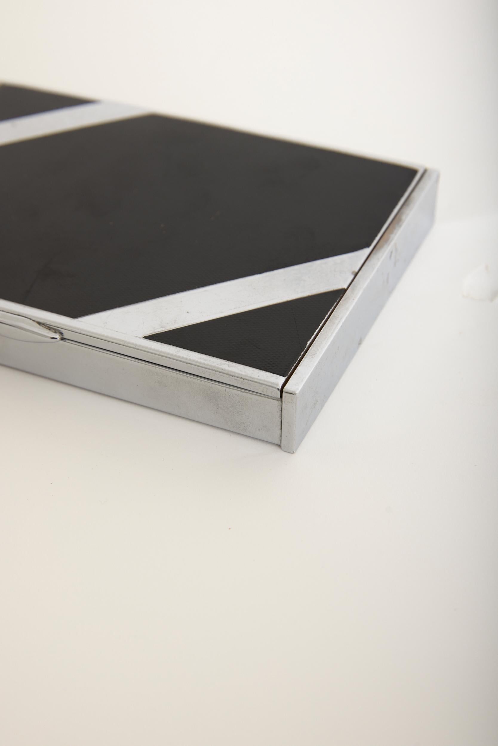 Nickel and Black Box In Good Condition For Sale In London, GB