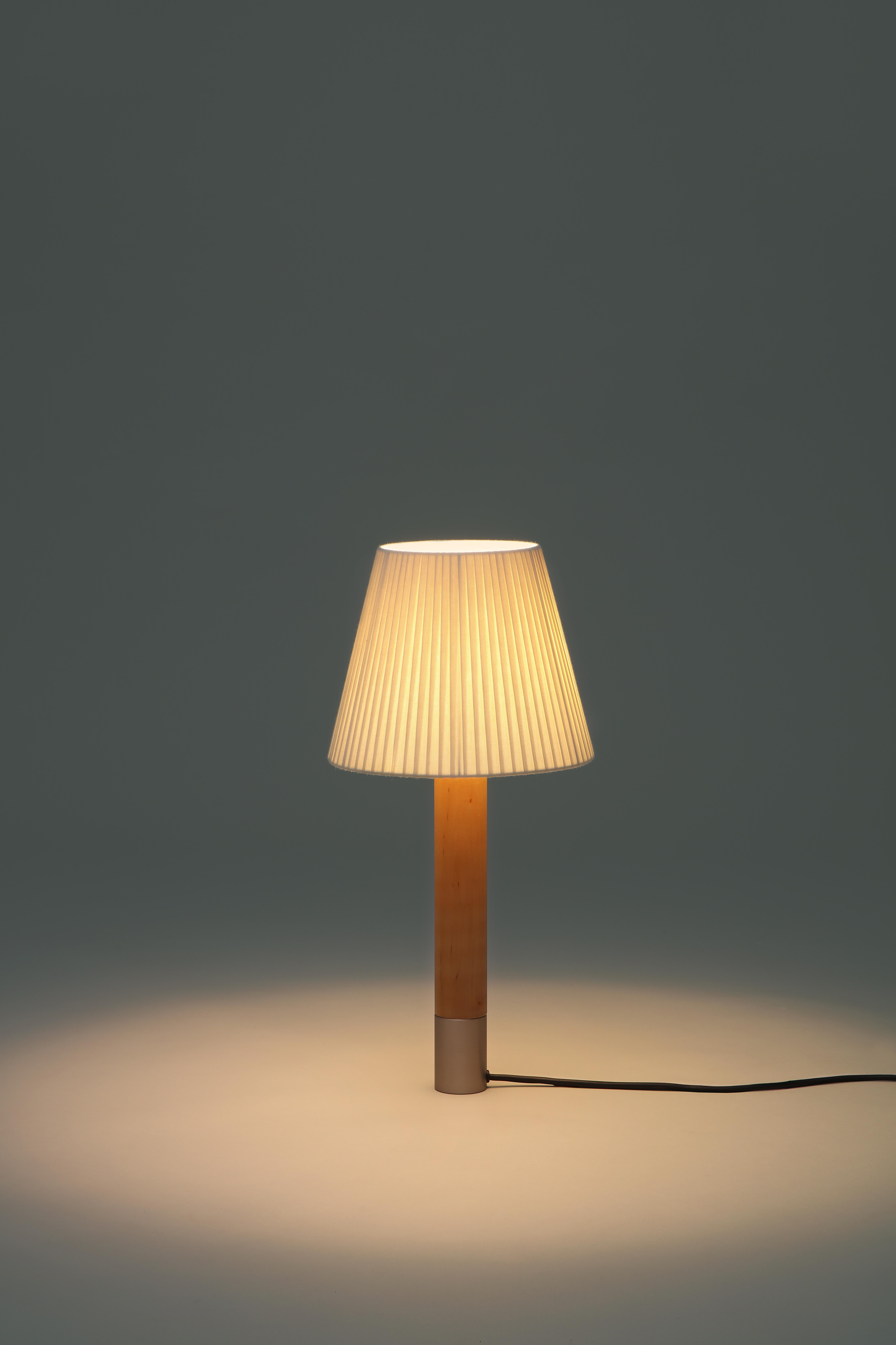Spanish Nickel and Terracotta Básica M1 Table Lamp by Santiago Roqueta, Santa & Cole