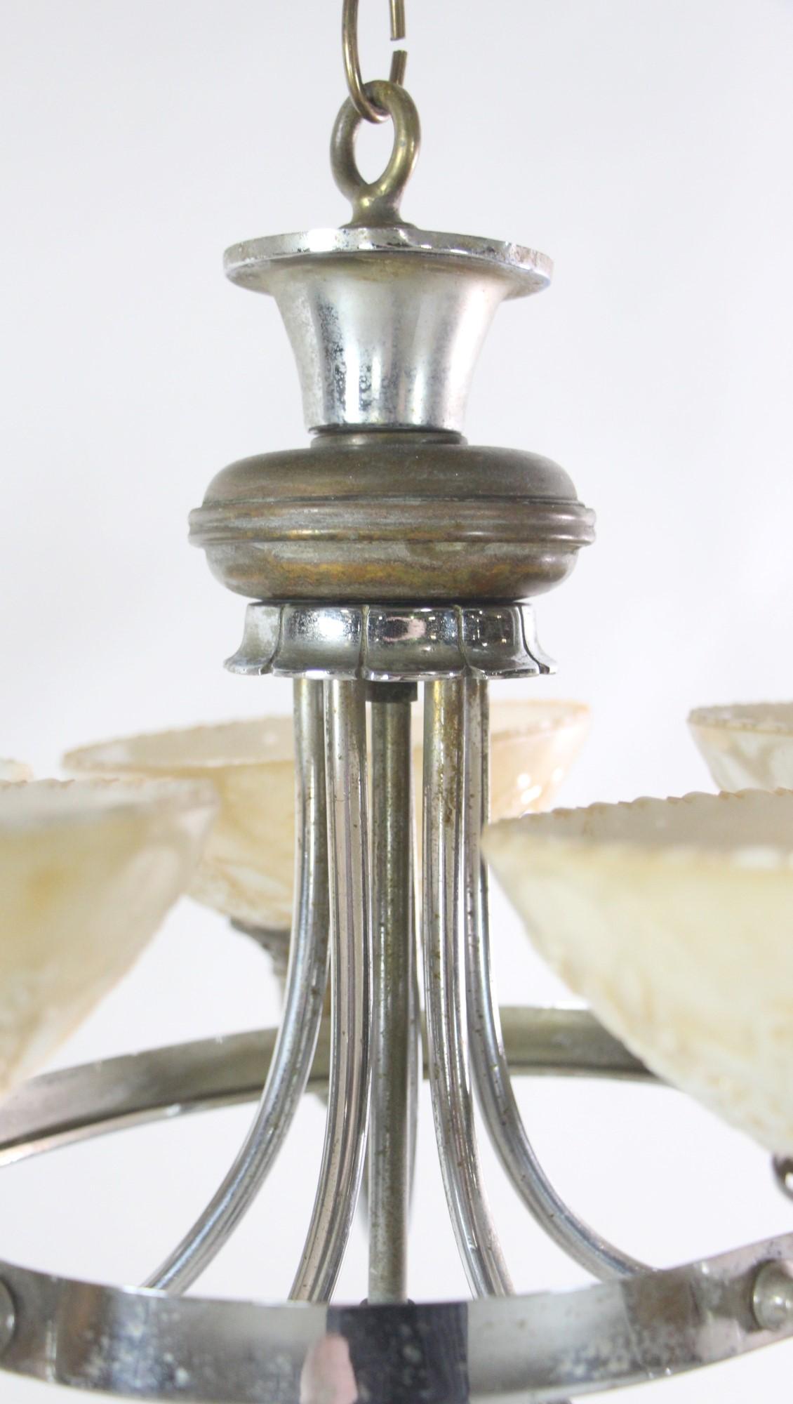 Nickel Messing Art Deco 5 Light Chandelier Floral Glas Schirme im Angebot 2