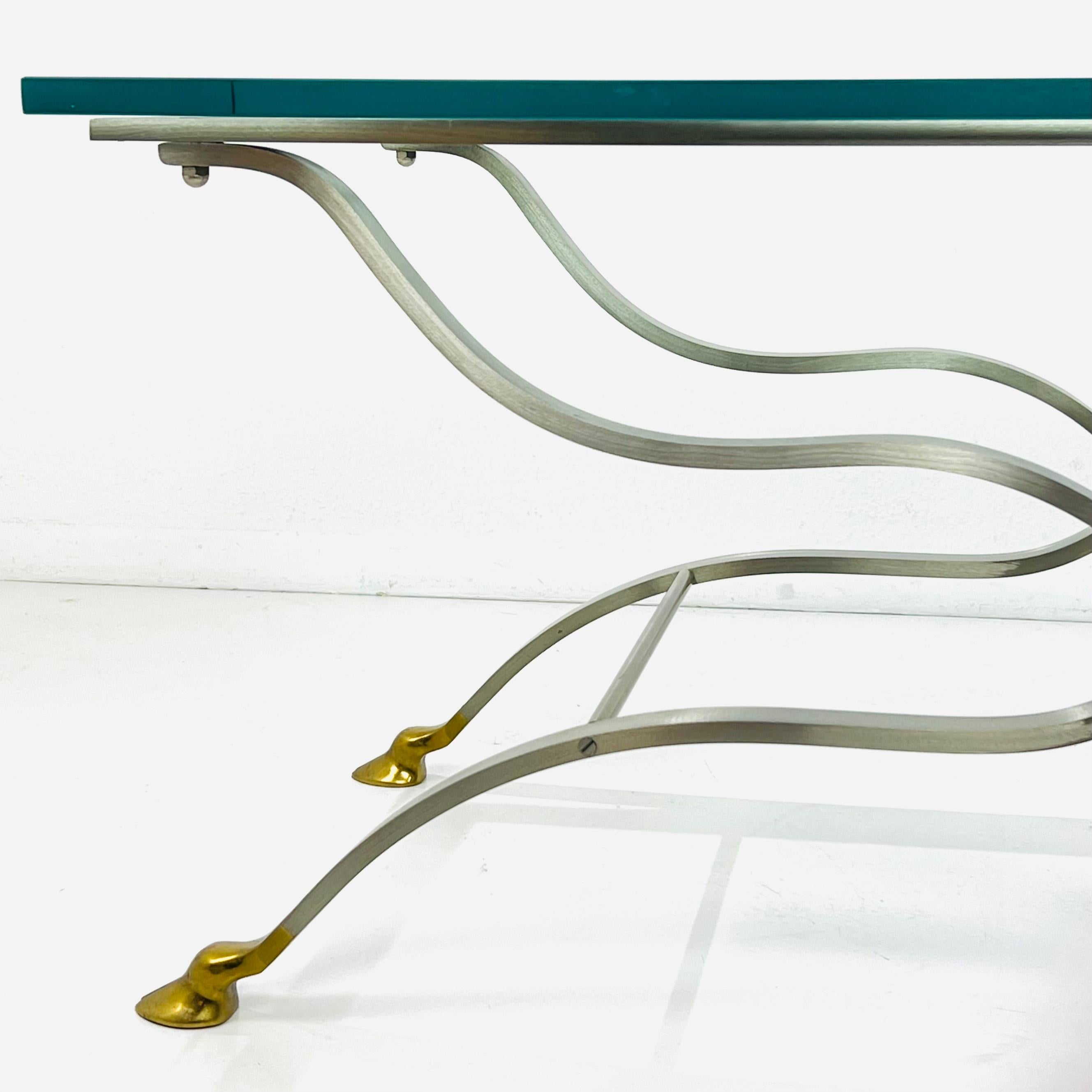 Table basse en nickel et laiton à base en X dans le style de la Maison Jansen en vente 1