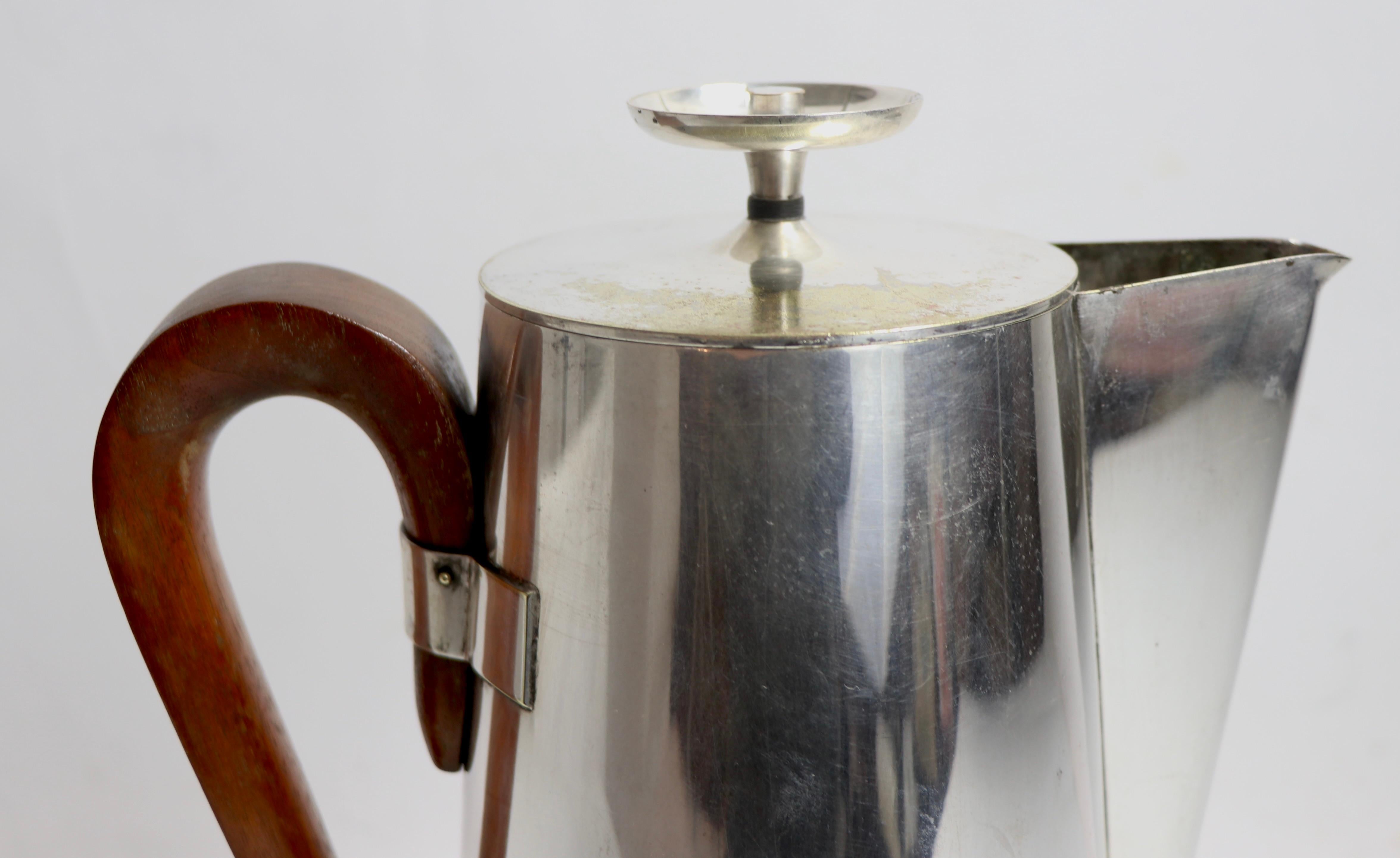Nickel Plate Coffee Pot Designed by Tommi Parzinger for Dorlyn Silversmiths In Good Condition In New York, NY